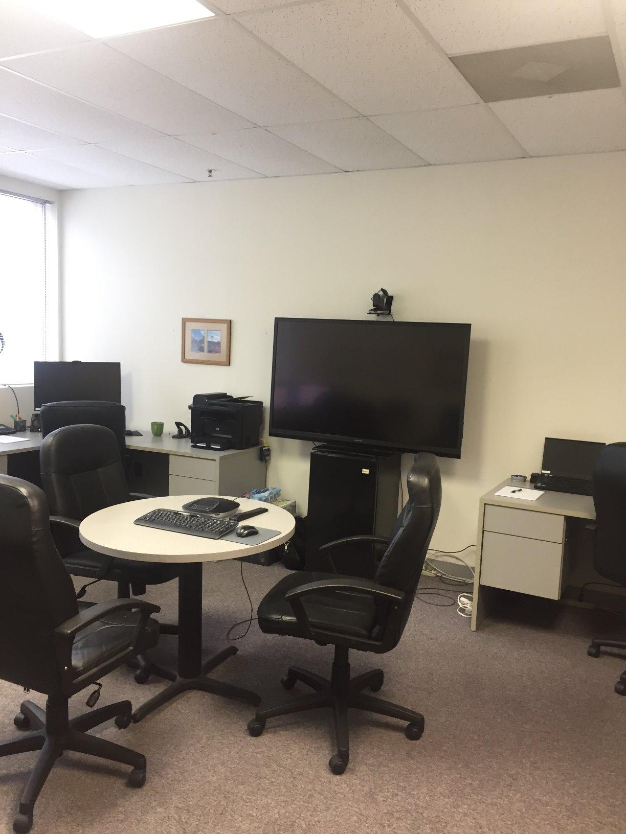 Logitech Group Video and Audio Conferencing System Big Meeting Rooms | For big meeting rooms, 8 GB RAM, Windows 7/8.1/10, macOS 10.10 or higher customer photo 2