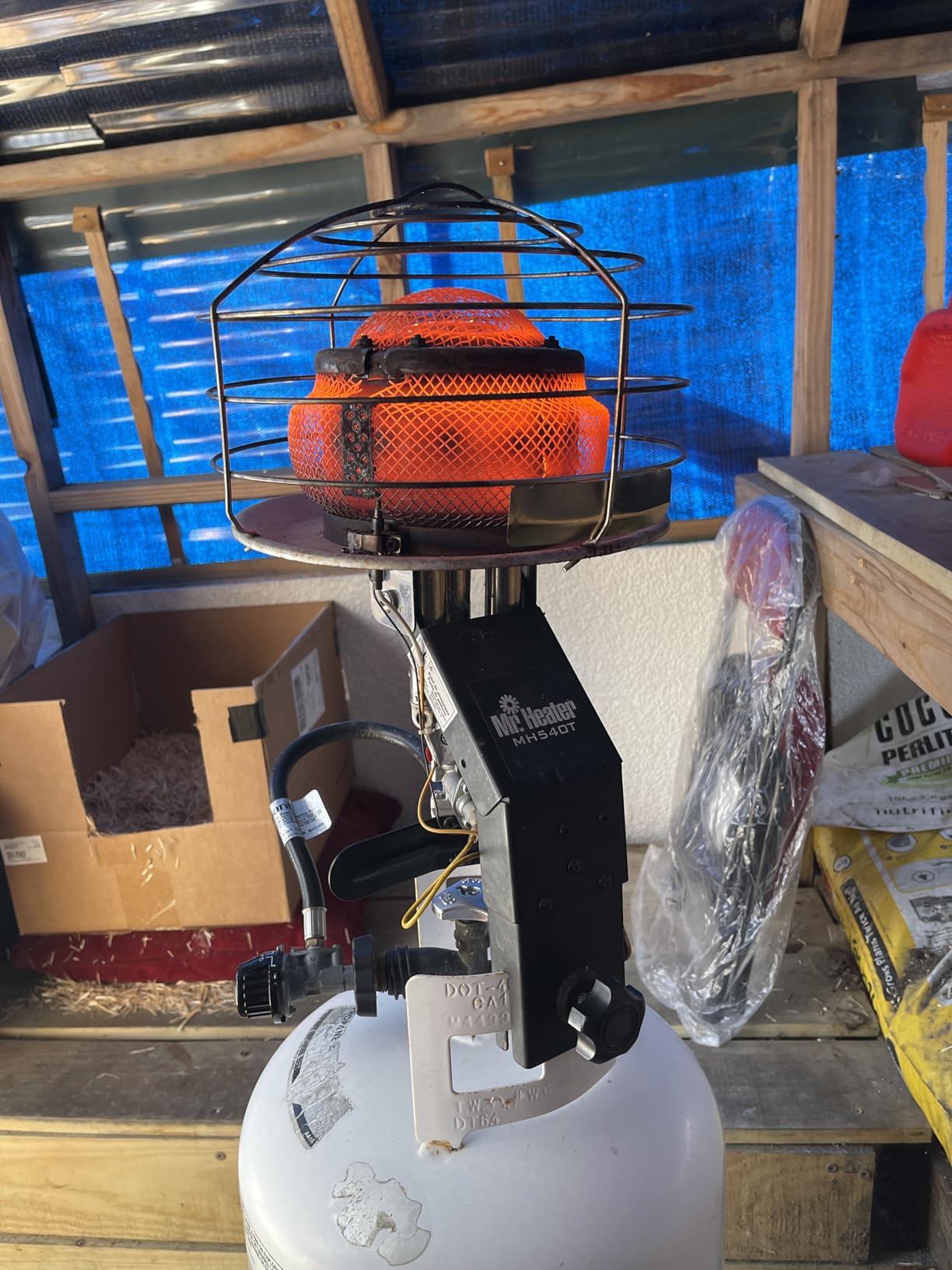 Mr. Heater Original 540-Degree 45,000 BTU Tank Top Radiant Propane Heater with Adjustable 360 Degree Burner customer photo 2