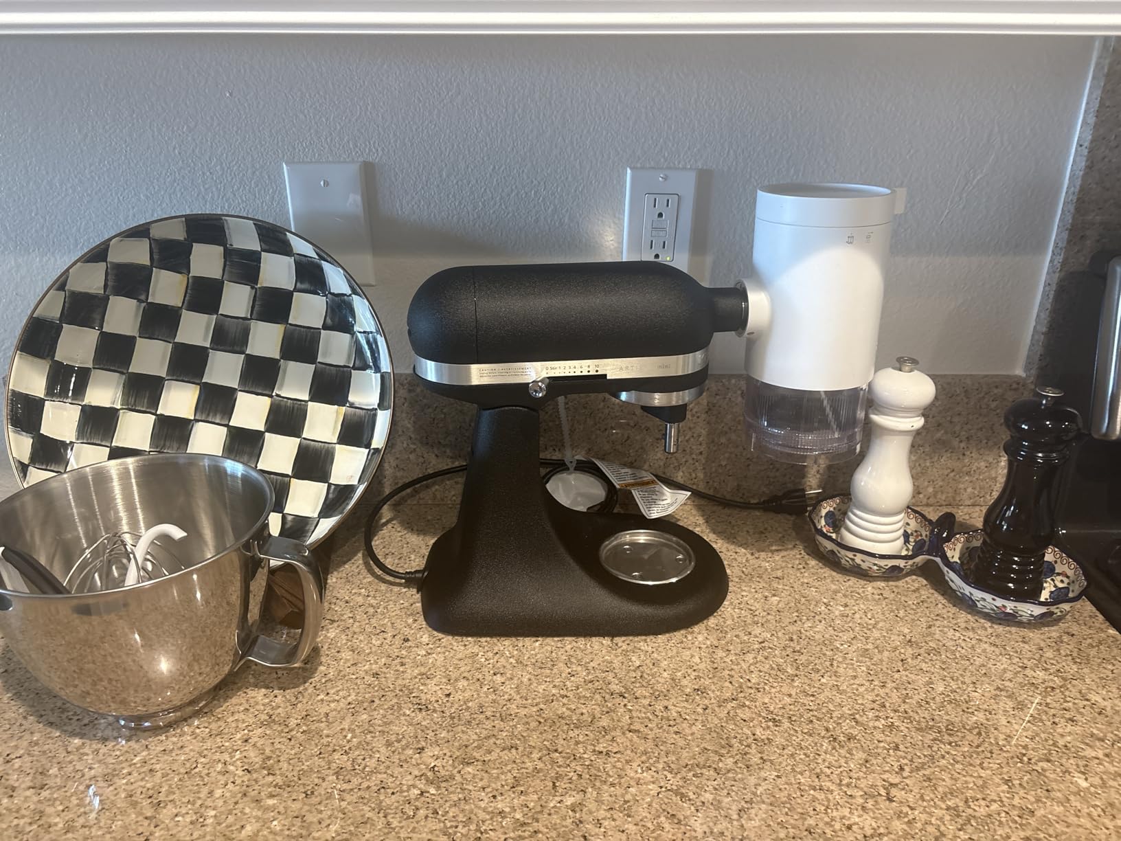 KitchenAid Artisan Mini, 3.5-Qt Tilt Head Stand Mixer, Black Matte | 3.5 Quart Capacity for Smaller Batches, Add ingredients with Tilt-Head Design, 10 Speeds, 3 Accessories, Model KSM3316XBM customer photo 2