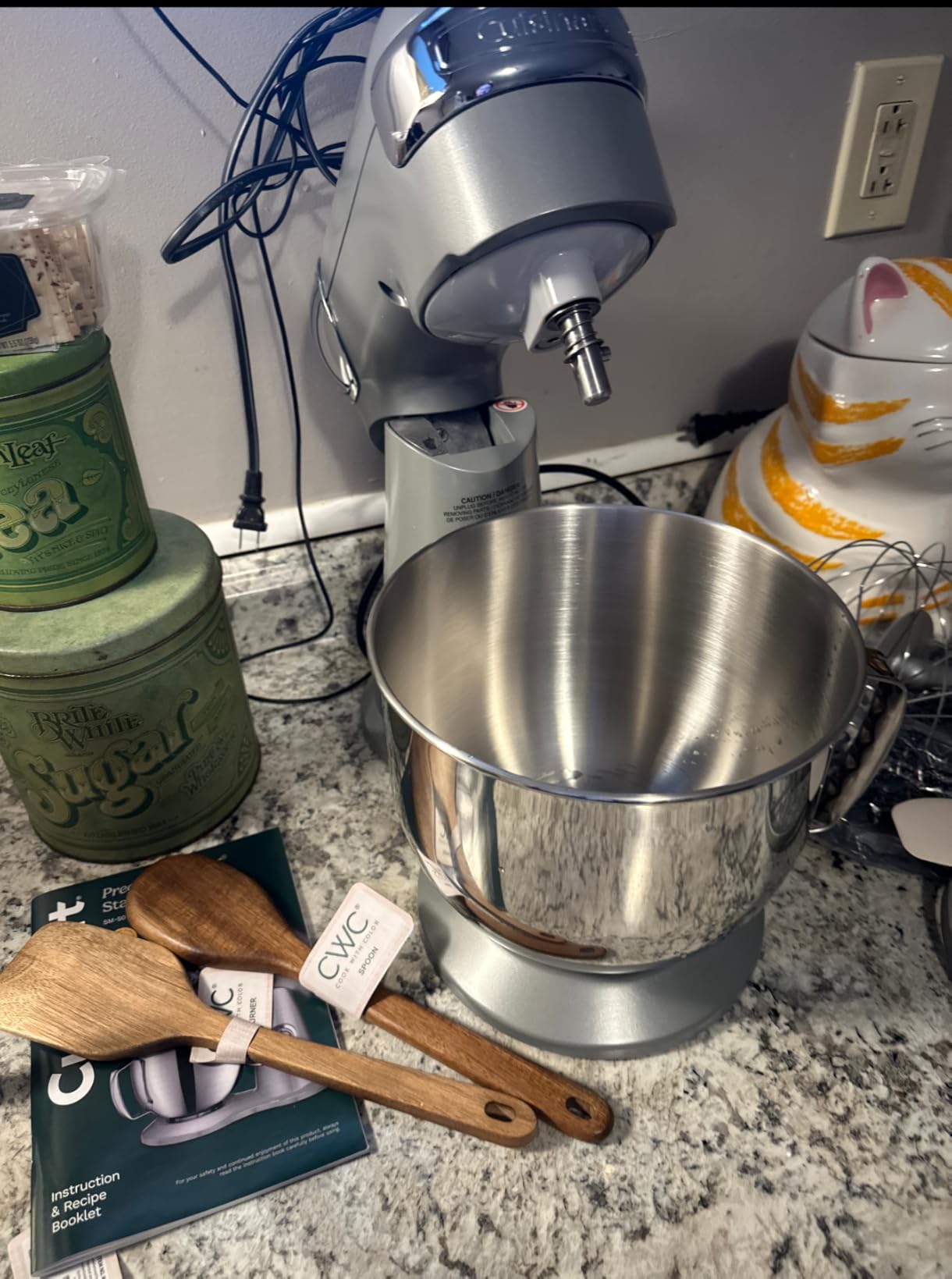 Cuisinart Stand Mixer, 12 Speeds, 5.5-Quart Mixing Bowl, SM-50BCNAS, Silver Lining customer photo 1