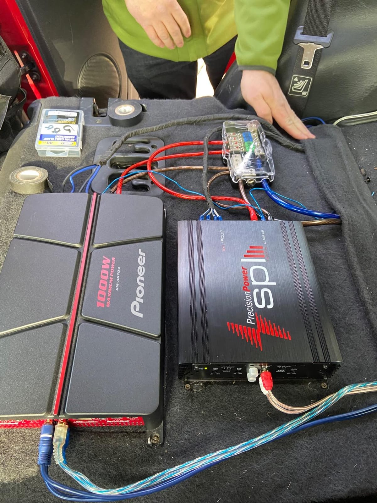 Pioneer GM-A6704 1000W Max Class AB Bridgeable 4-Channel Car Amplifier | High-/Low-Pass Filters customer photo 2