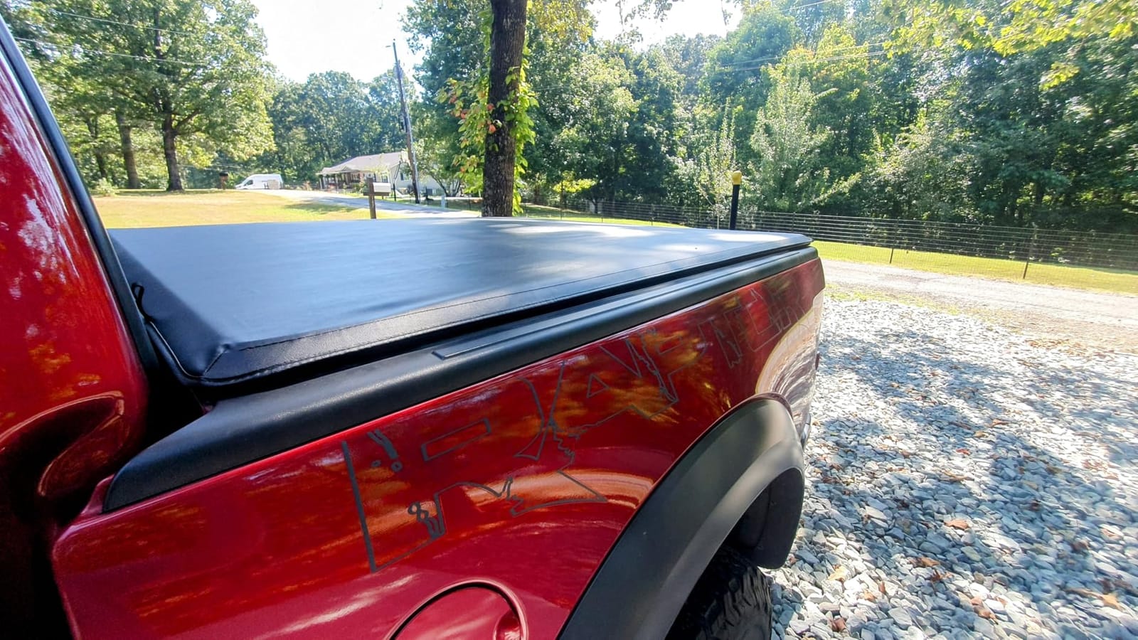 Tyger Auto T1 Soft Roll-up Truck Bed Tonneau Cover Compatible with 2015-2026 Ford F-150 | 6.5' (79