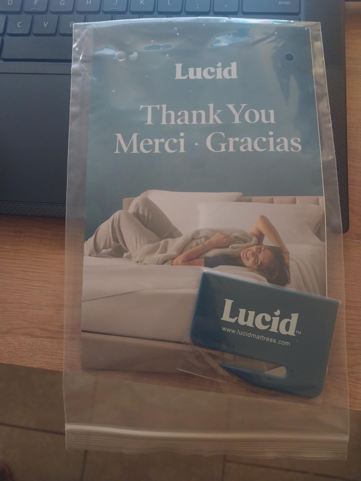 Lucid 4 Inch Memory Foam Mattress Topper, Queen Size - Cooling Gel Bed Topper - Pressure-Relieving Ultra Plush Feel - Ventilated Breathable Design - CertiPur Certified customer photo 2