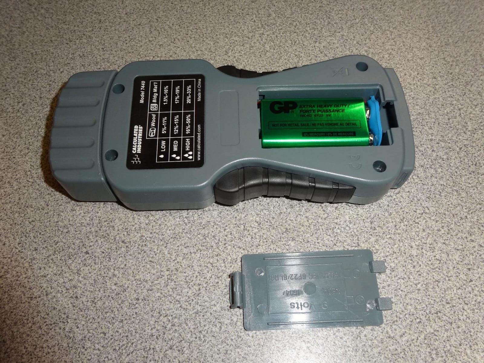 Calculated Industries 7440 AccuMASTER XT Digital Moisture Meter | Handheld | Pin Type | Backlit LCD Display | Detects Leaks, Damp and Moisture in Wood, Walls, Ceilings, Carpet and Firewood customer photo 2