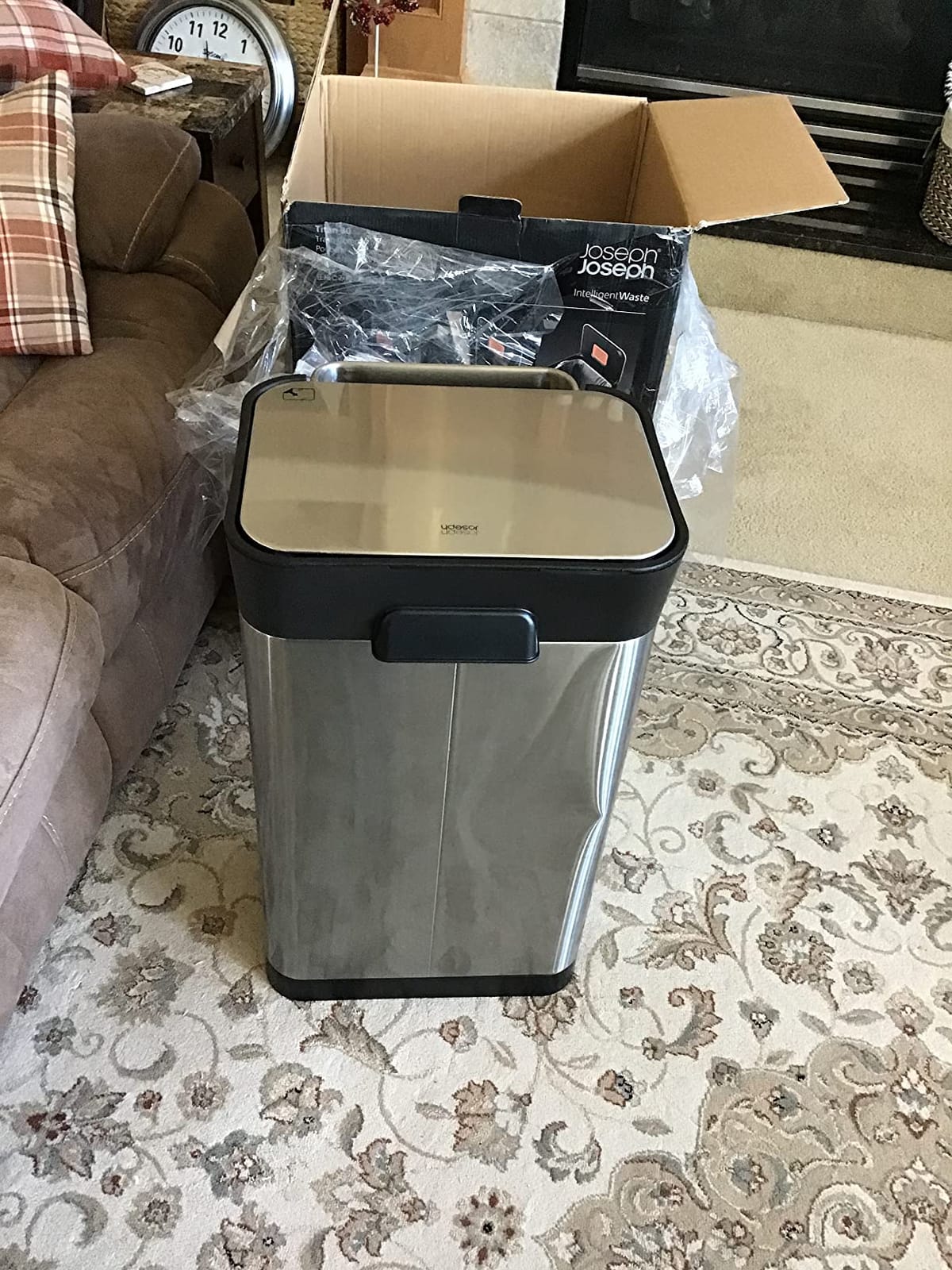 Joseph Joseph Intelligent Waste Titan Trash Can Compactor with Odor Filter, Compacts up to 3x trash, 30L/7.9 Gallons, Stainless Steel customer photo 2