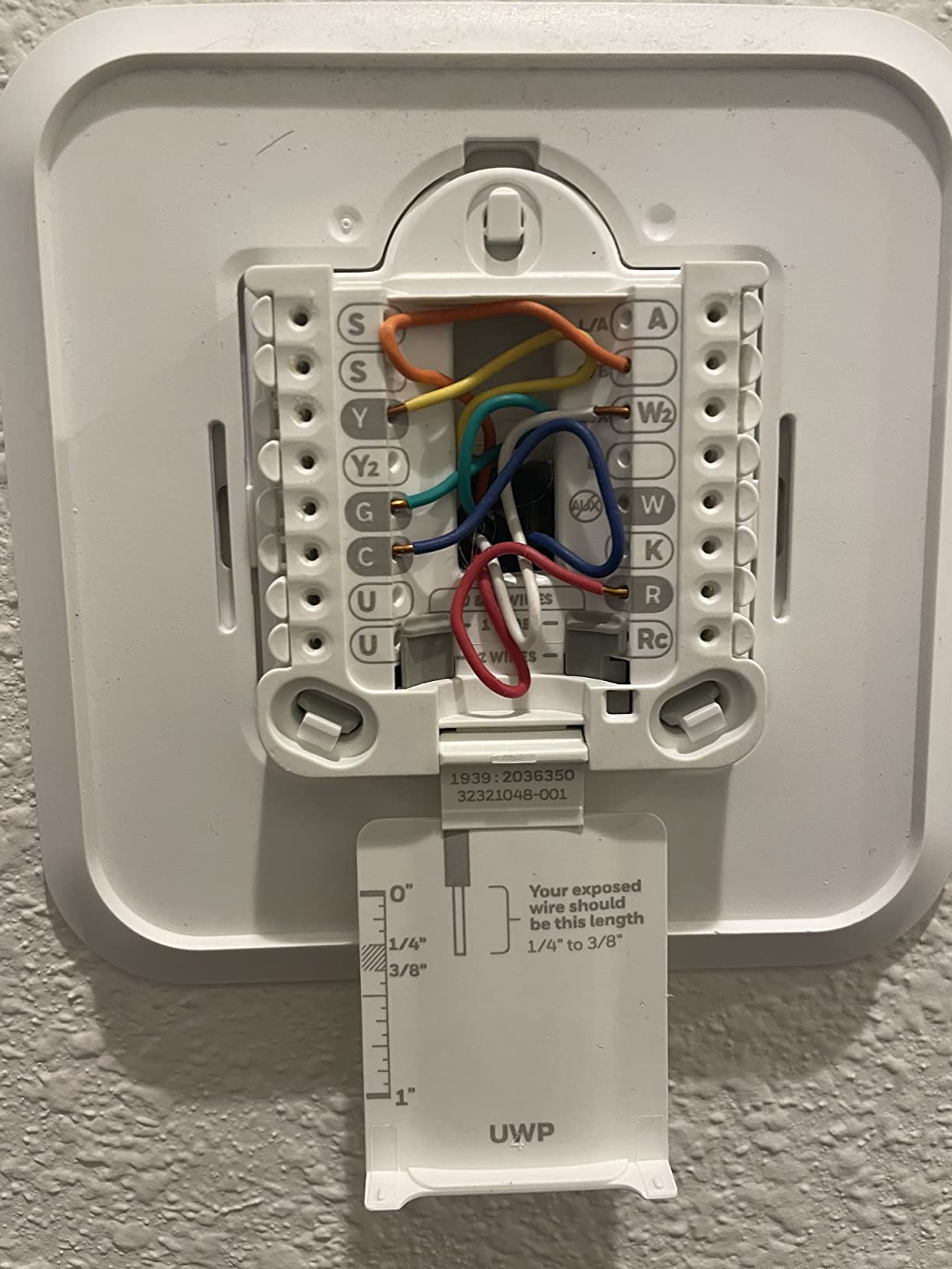 Honeywell TH6220WF2006/U Lyric T6 Pro Wi-Fi Programmable Thermostat with Stages Up to 2 Heat/1 Cool Heat Pump customer photo 1