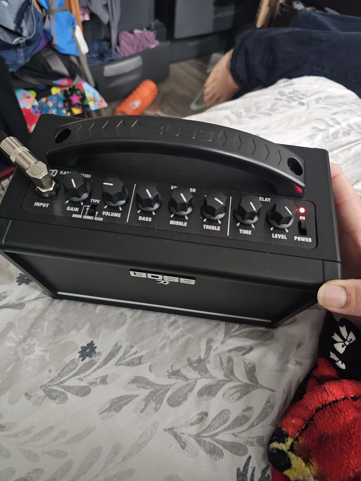 Boss Katana Mini - 7-Watt Combo Amp Ultra-Compact and Travel-Ready customer photo 2