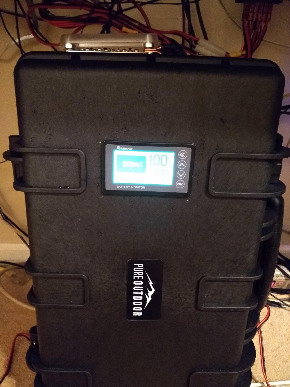 Monoprice Weatherproof Hard Case - 22 x 14 x 10 Inches, With Wheels and Customizable Foam, Shockproof, IP67 customer photo 2