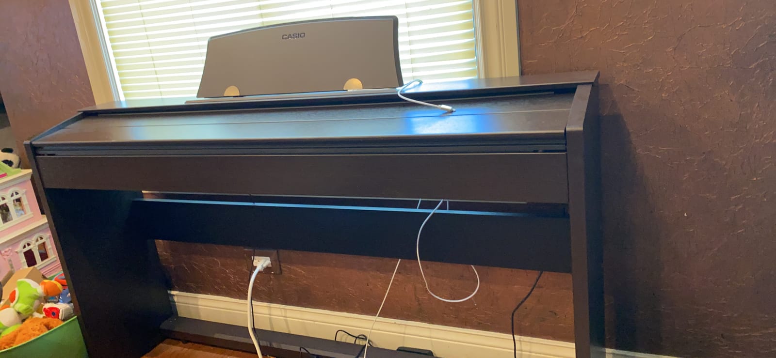 Casio Privia PX-770 - 88-Key Weighted Console Digital Piano | Tri-Sensor II Scaled Hammer Action Keys | AiR Sound Source, 19 Tones, Concert Play, 16W Stereo Speakers, USB-MIDI | Elegant Brown Cabinet customer photo 2