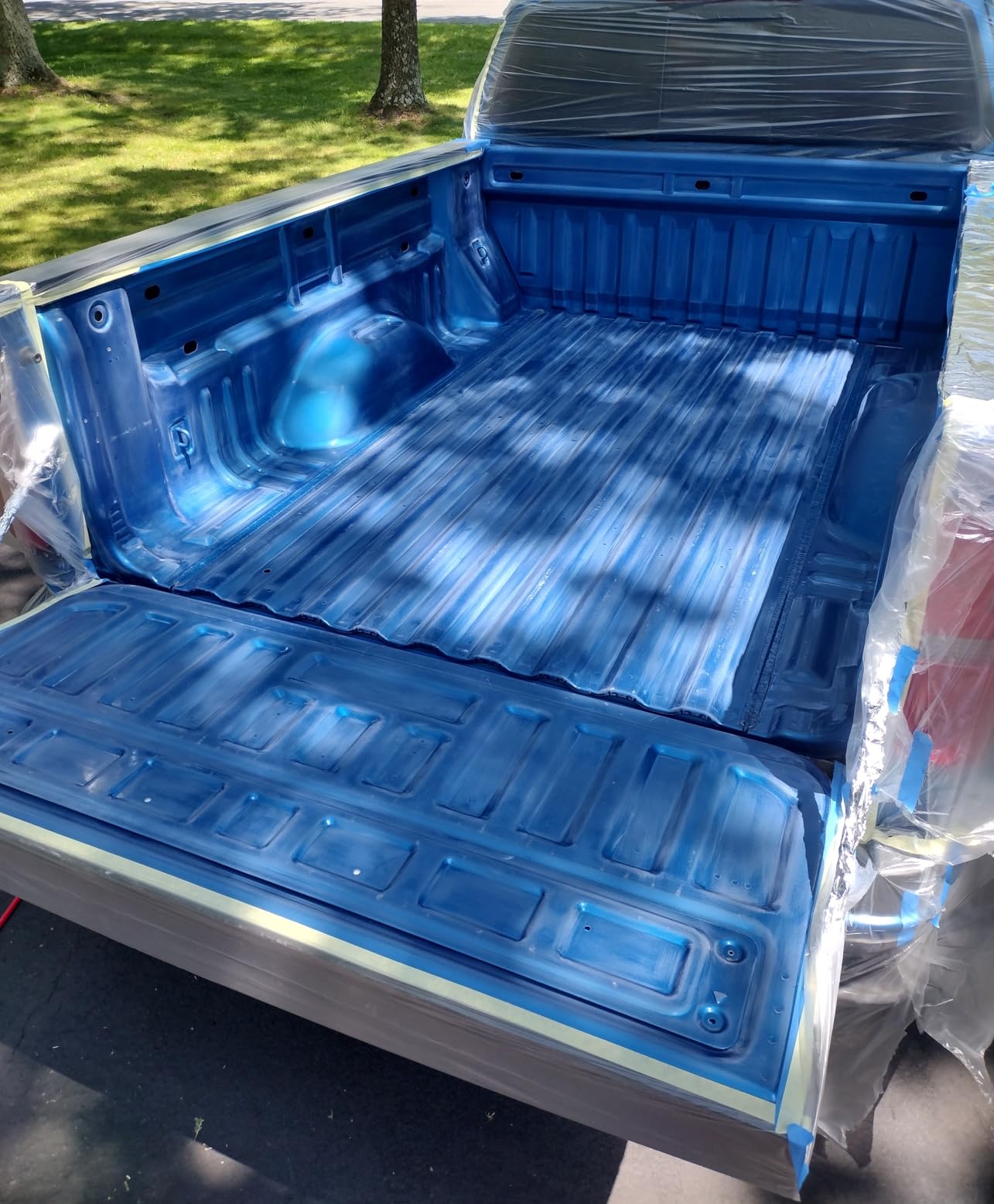 CUSTOM SHOP U-Pol Raptor Black Urethane Spray-On Truck Bed Liner 8 Quart Kit and Custom Coat Spray Gun with Regulator | 2 Gallon, Includes Spray Gun and Regulator, Durable Textured Protective Coating, Prevent Rust, Car, Auto, Protective Coating customer photo 1