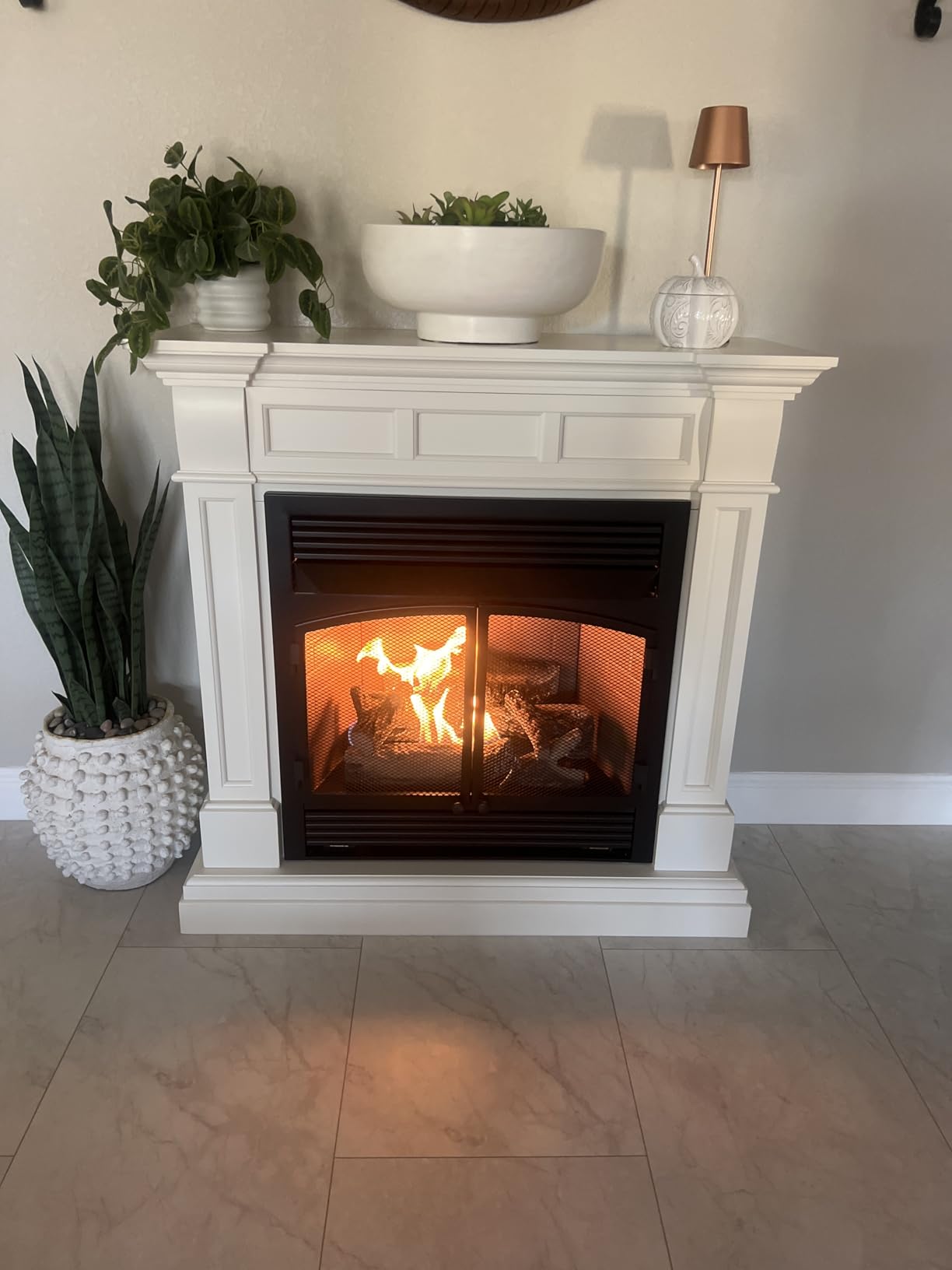 Duluth Forge Dual Fuel Ventless Gas Fireplace with Mantel - 32,000 BTU, Remote Control, Apple Spice Finish - Model# DFS-400R-2AS customer photo 2