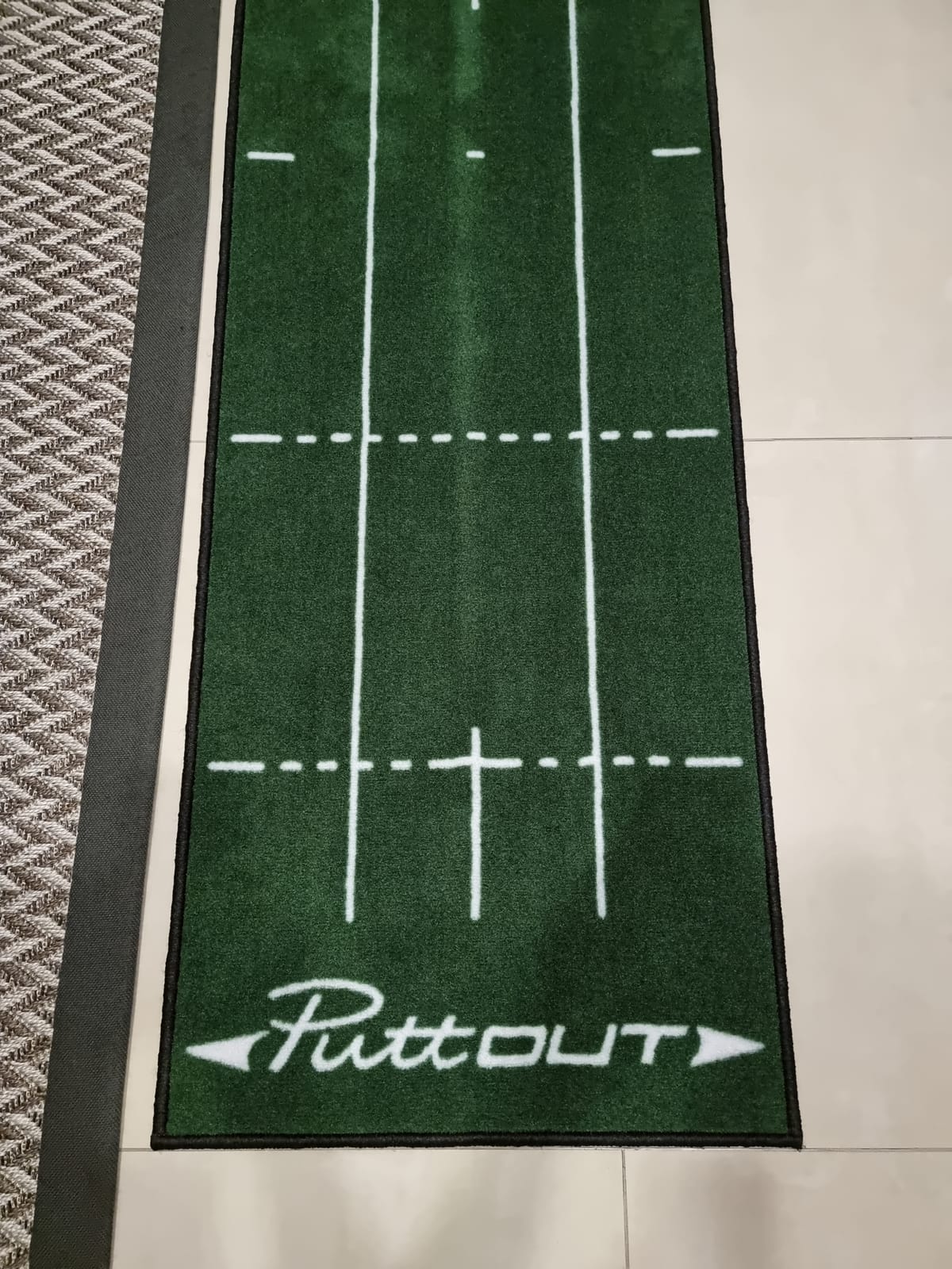PuttOUT Medium Putting Mat (7.9ft x 1.6ft, Green) customer photo 1