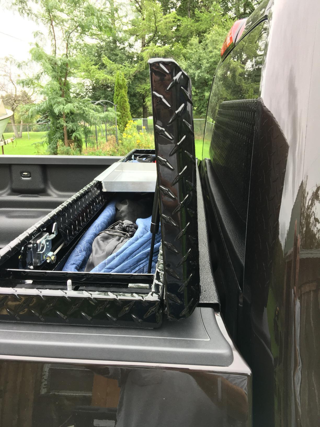 UWS EC10552 69-Inch Gloss Black Heavy-Wall Aluminum Slim Truck Tool Box with Low Profile, RigidCore Lid customer photo 1