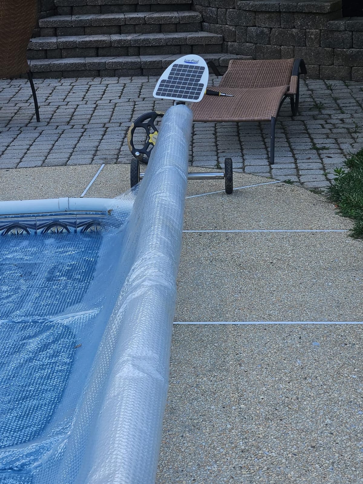 Automatic Motorized Solar Blanket Cover Reel/Roller for Pools up to 20x40' customer photo 1