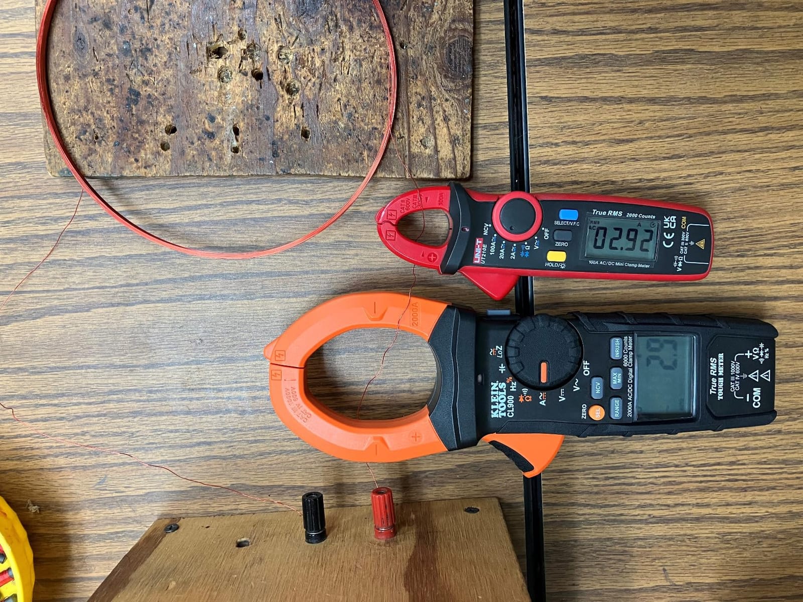 Klein Tools CL900 Digital Clamp Meter, Auto Ranging TRMS, AC/DC Voltage/Current, 2000A, LoZ, Continuity, Frequency, NCVT, Temp, More, 1000V customer photo 2