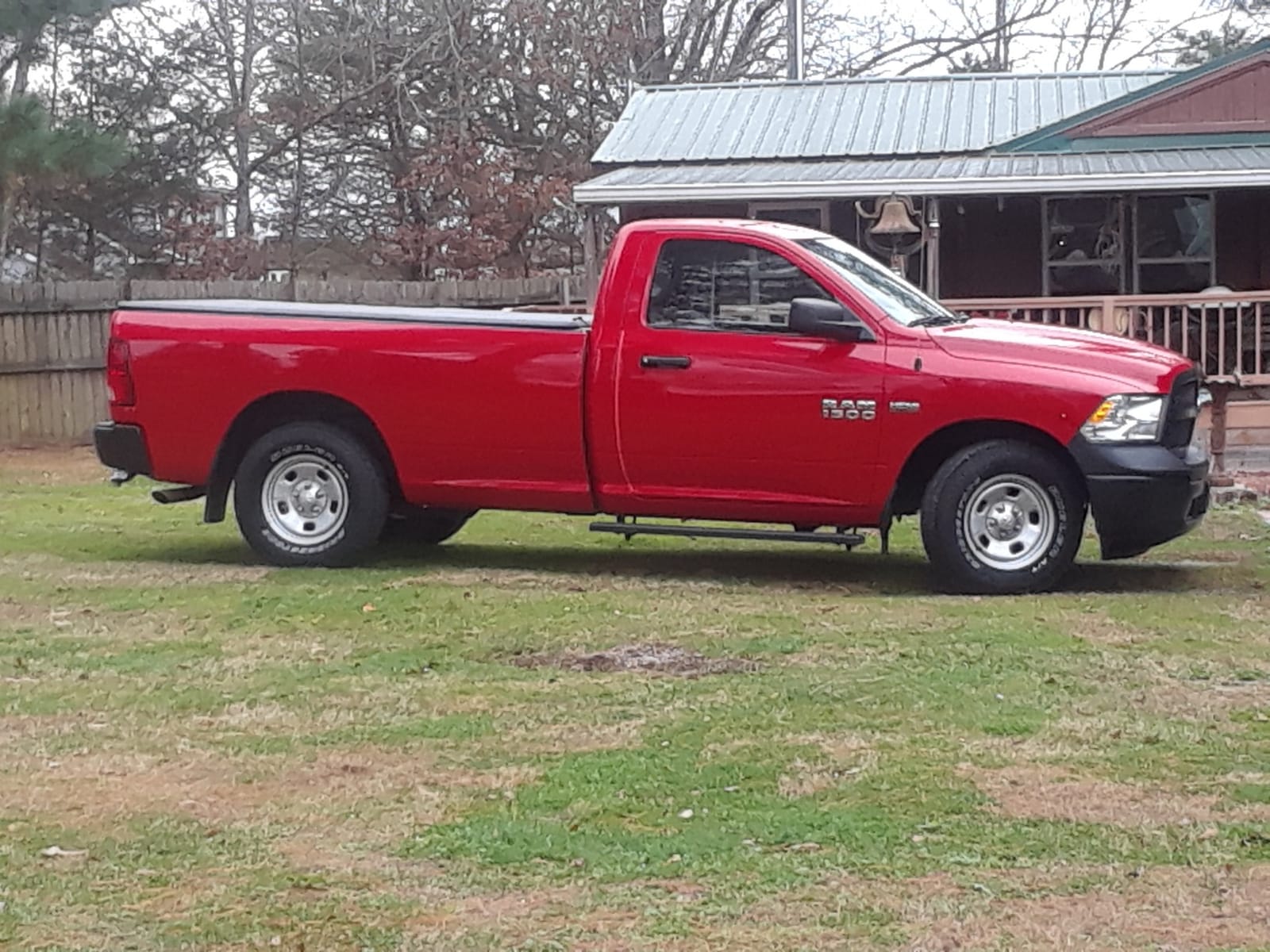 Bridgestone Dueler A/T Revo 3 All-Terrain Truck & SUV Tire P265/70R17 113 T customer photo 1