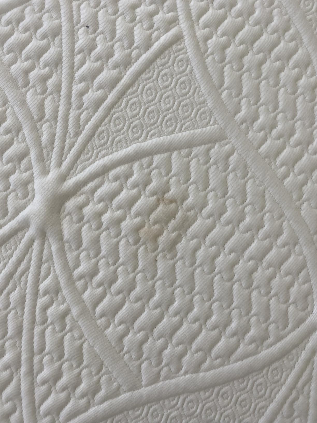 COOL GEL Chill Memory Foam 14-Inch Mattress with 2 Pillows, CertiPUR-US Certified, Mattress in a Box, King, White customer photo 2