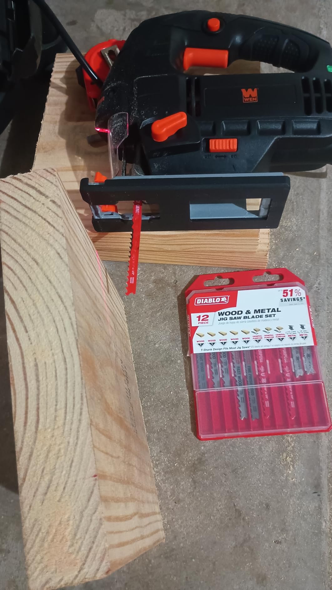 WEN 33606 6.6-Amp Variable Speed Orbital Jig Saw with Laser and LED Light customer photo 2