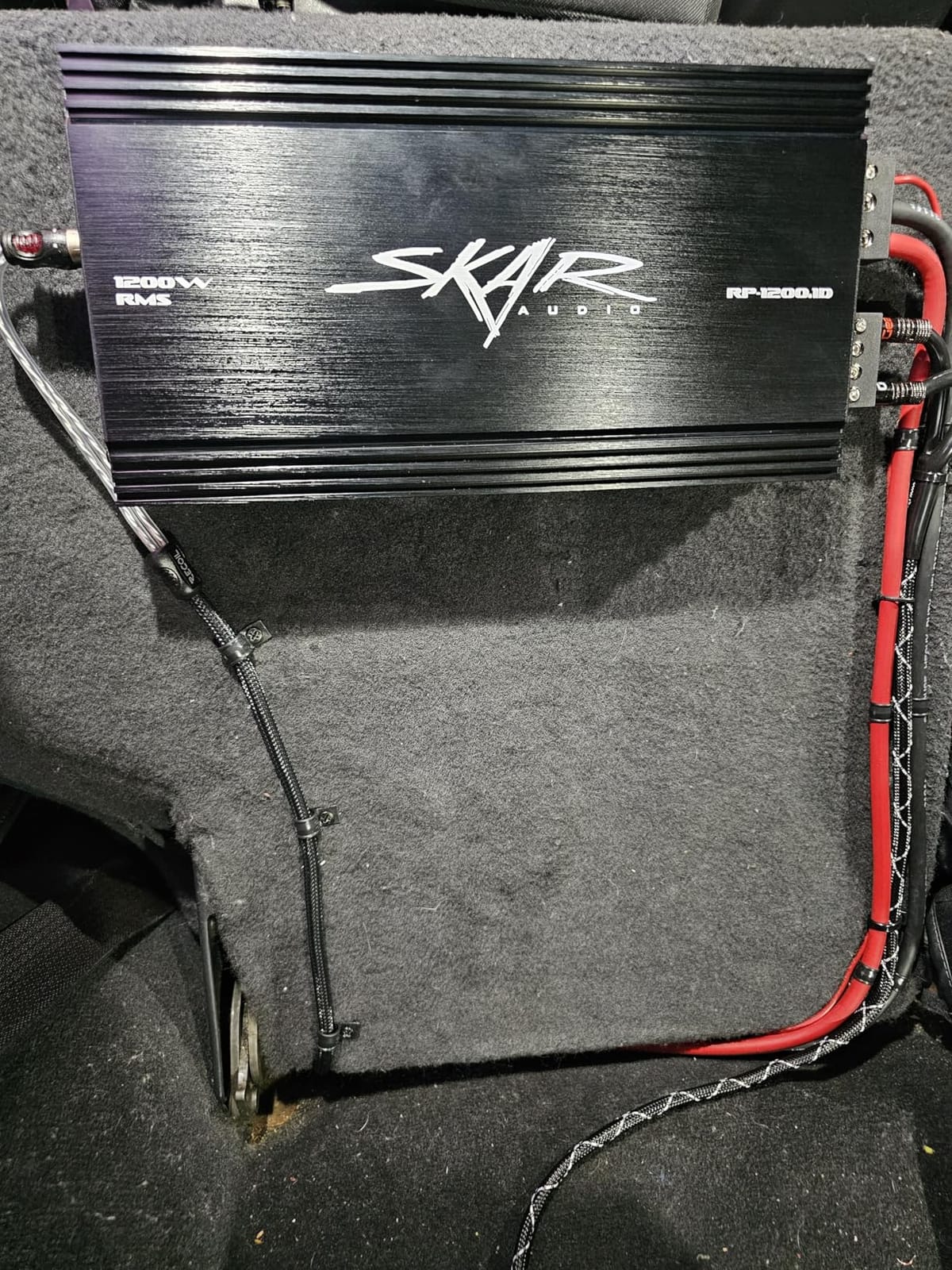 Skar Audio RP-1200.1D Monoblock Class D MOSFET Amplifier with Remote Subwoofer Level Control, 1200W customer photo 1