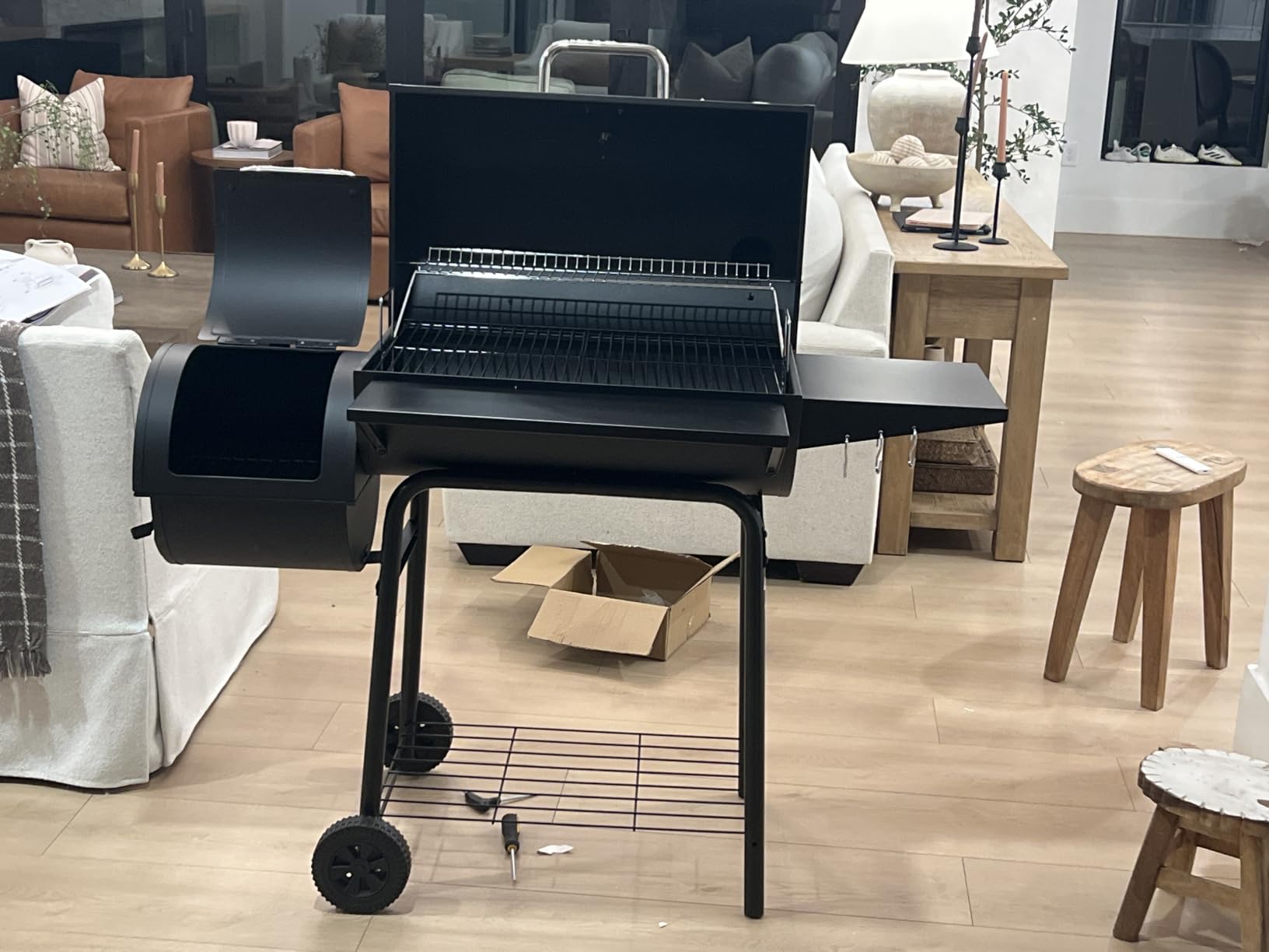 Royal Gourmet CC1830S BBQ Charcoal Grill and Offset Smoker, 823 Square Inch Barrel Charcoal Grill, Front and Side Table, Adjustable Charcoal Pan, Side Door, Lid Thermometer, Black customer photo 2
