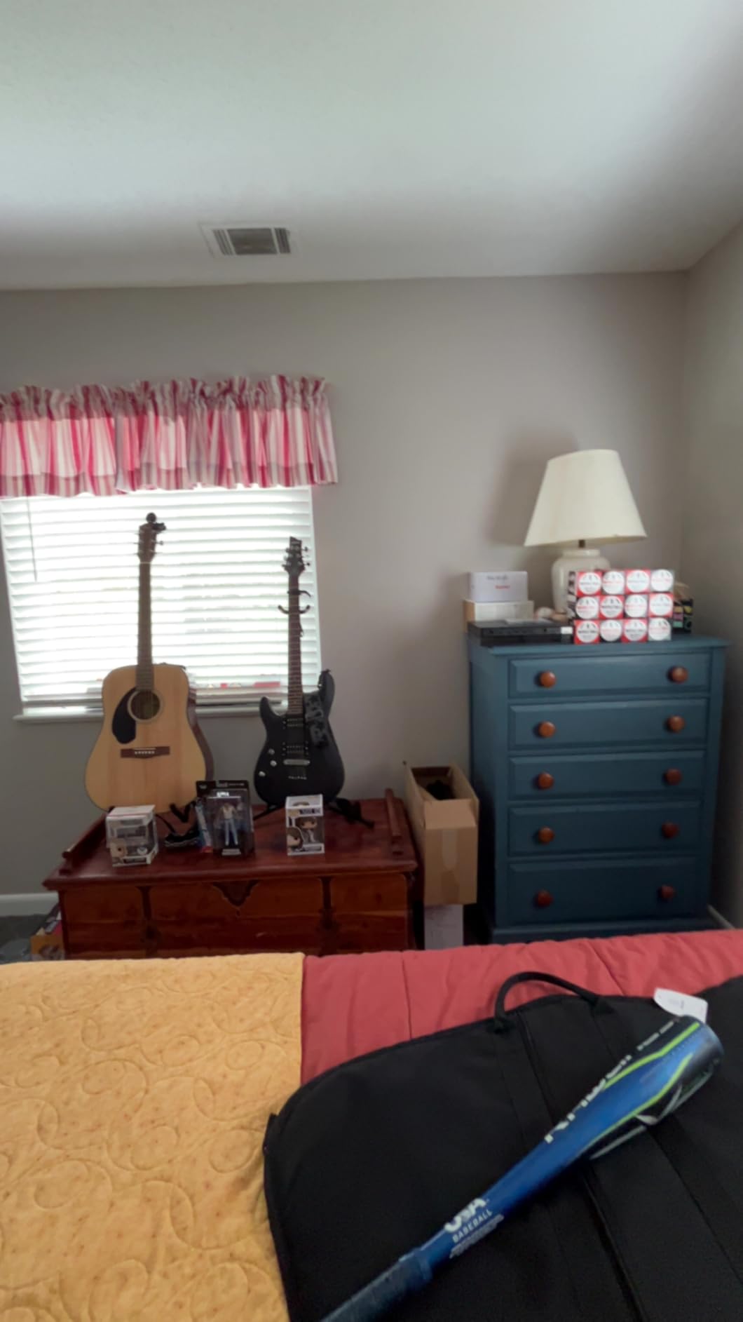 Fender Left-Handed Acoustic Guitar, CD-60S, Dreadnought with Walnut Fingerboard, Glossed Natural Finish, Mahogany Construction customer photo 1