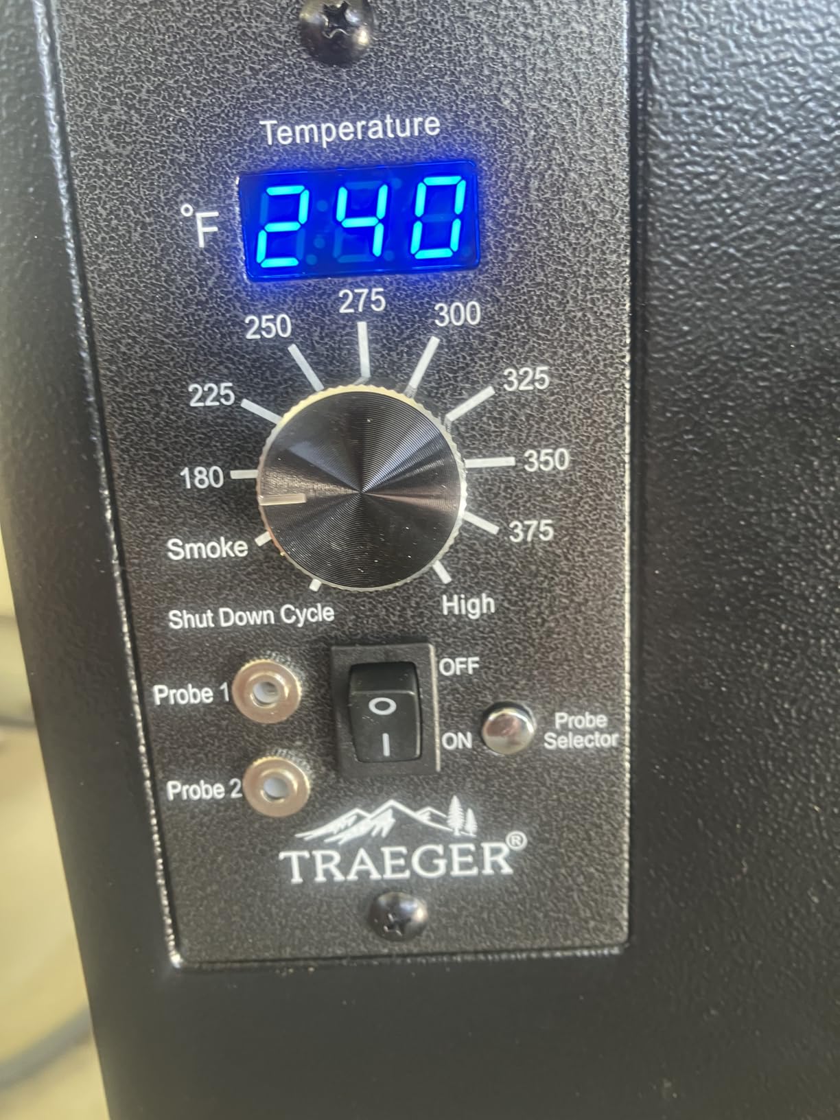 Traeger Pro 34 Wood Pellet Grill & Smoker, 884 Sq In, WiFi | 450°F max temp, meat probe included, 6-in-1 BBQ versatility - grill, smoke, bake, roast, braise & BBQ customer photo 2