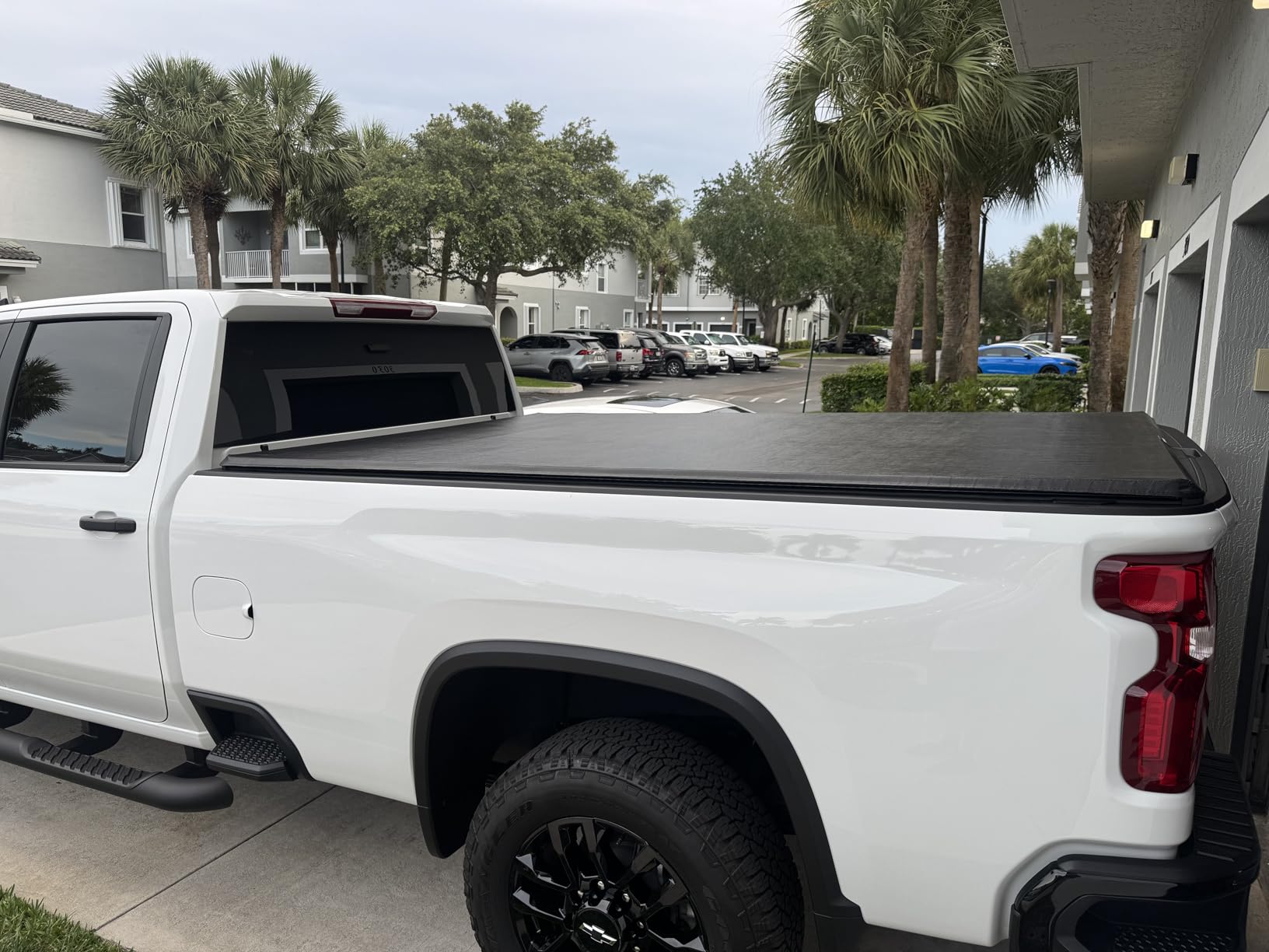 RealTruck TruXedo TruXport Soft Roll Up Truck Bed Tonneau Cover | 272401 | Fits 2019-2025 Chevy/GMC Silverado/Sierra, w/MultiPro/Flex Tailgate (Will not fit Carbon Pro Bed) 5' 10