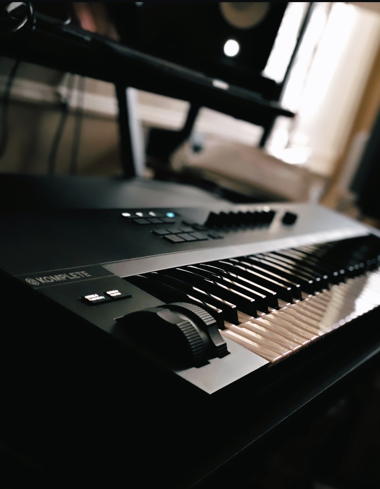 Native Instruments Komplete Kontrol A61 Controller Keyboard customer photo 2