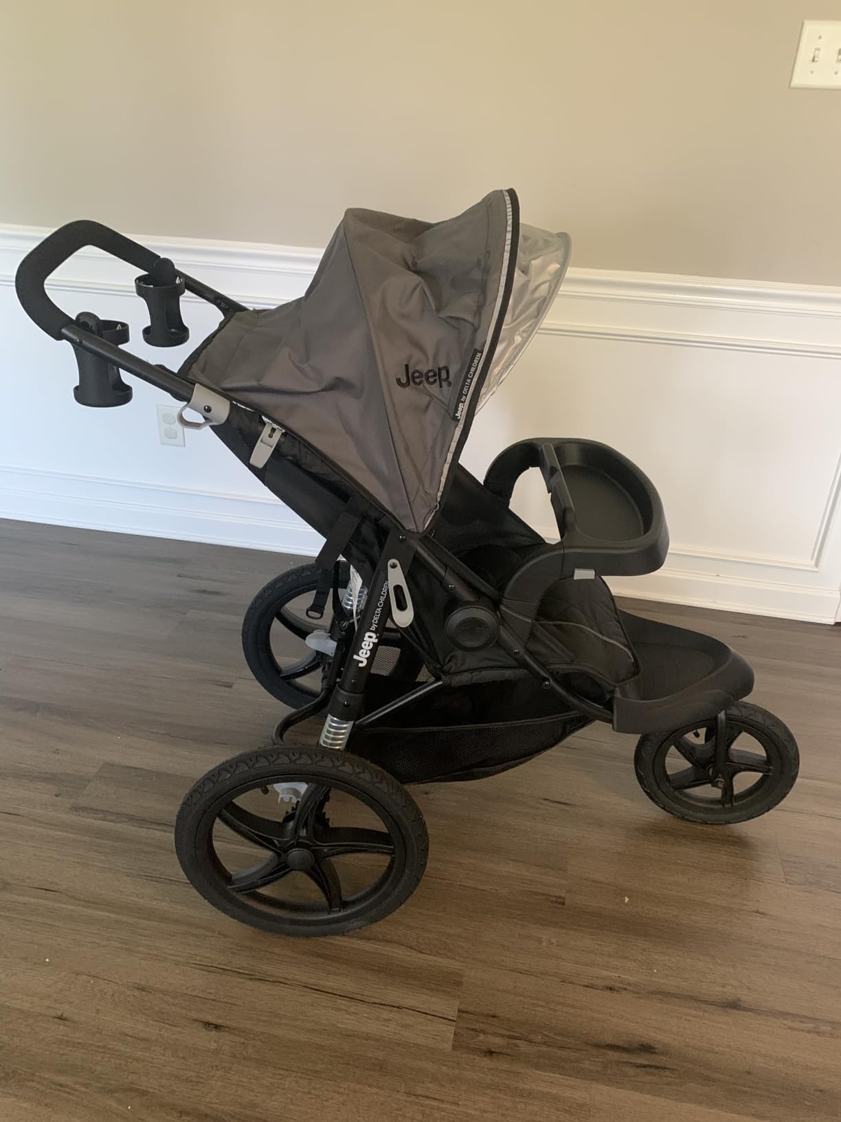 Jeep Classic Jogging Stroller by Delta Children, Grey customer photo 1