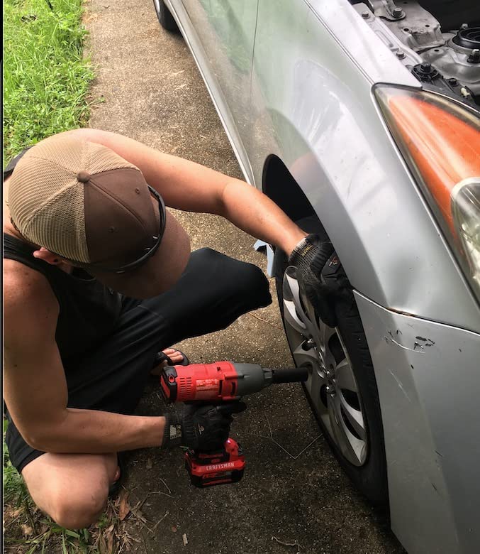 CRAFTSMAN V20 RP 1/2 inch Cordless Impact Wrench Kit, Brushless, 4Ah Battery and Charger Included (CMCF900M1) customer photo 1