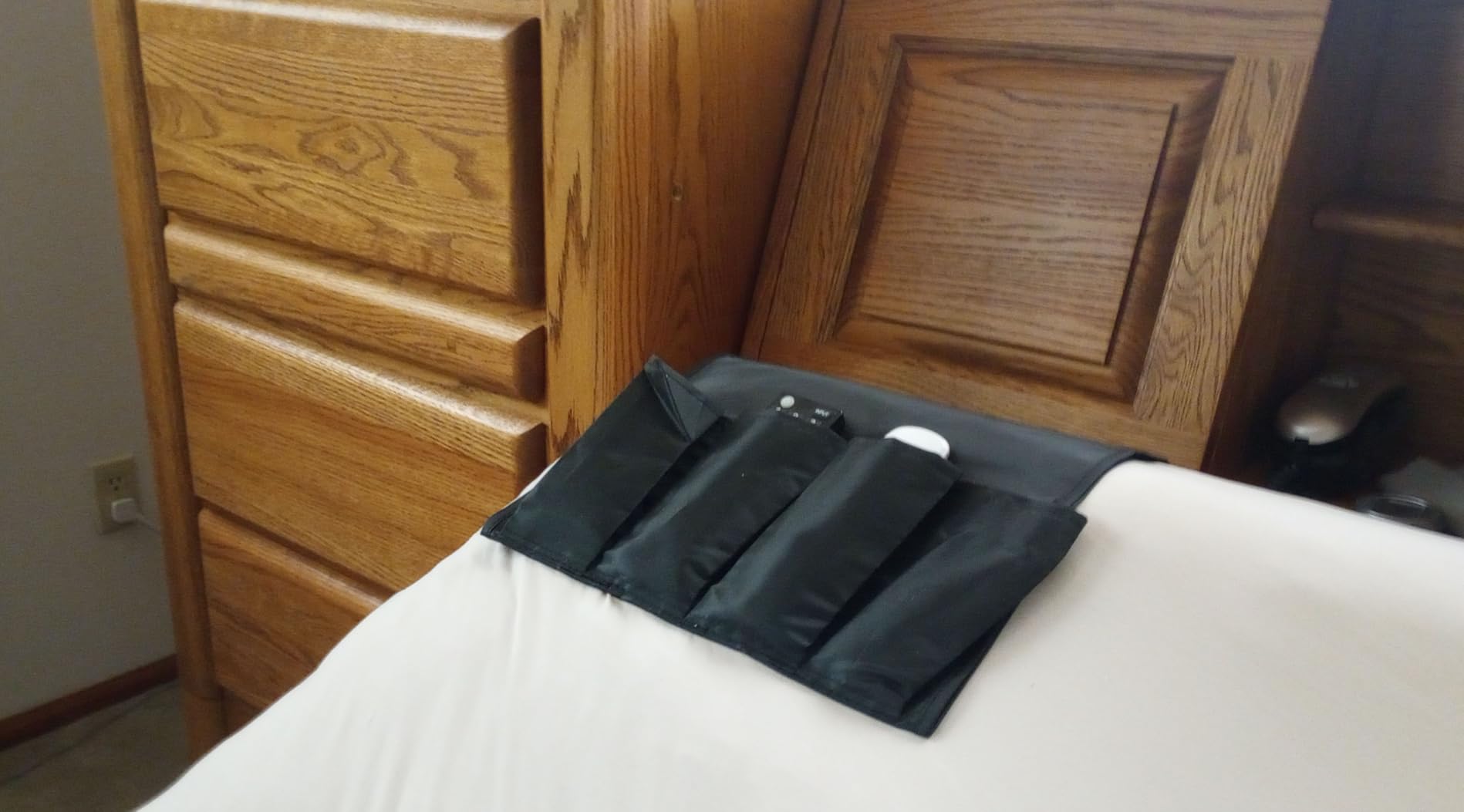 Lucid L300 Adjustable Bed Frame - USB - Memory Position - Remote, Full customer photo 1