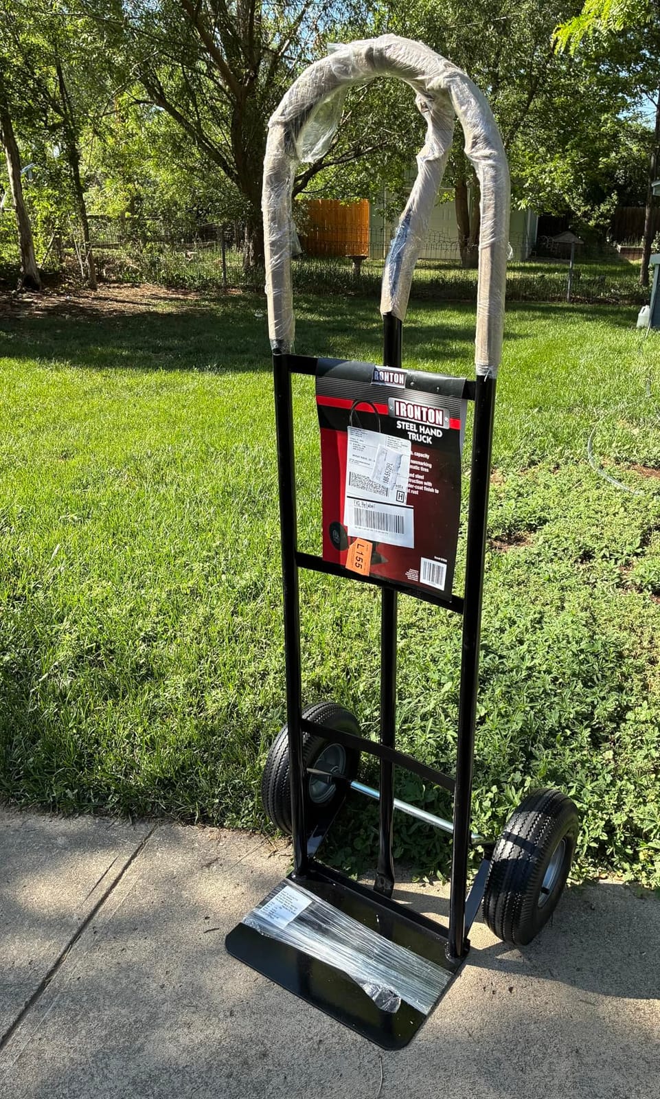 Ironton Steel Hand Truck, 600-Lb. Capacity, 10in. Pneumatic Tires - Heavy-duty frame, P-style handle, 14in. x 8.5in. toe plate customer photo 2