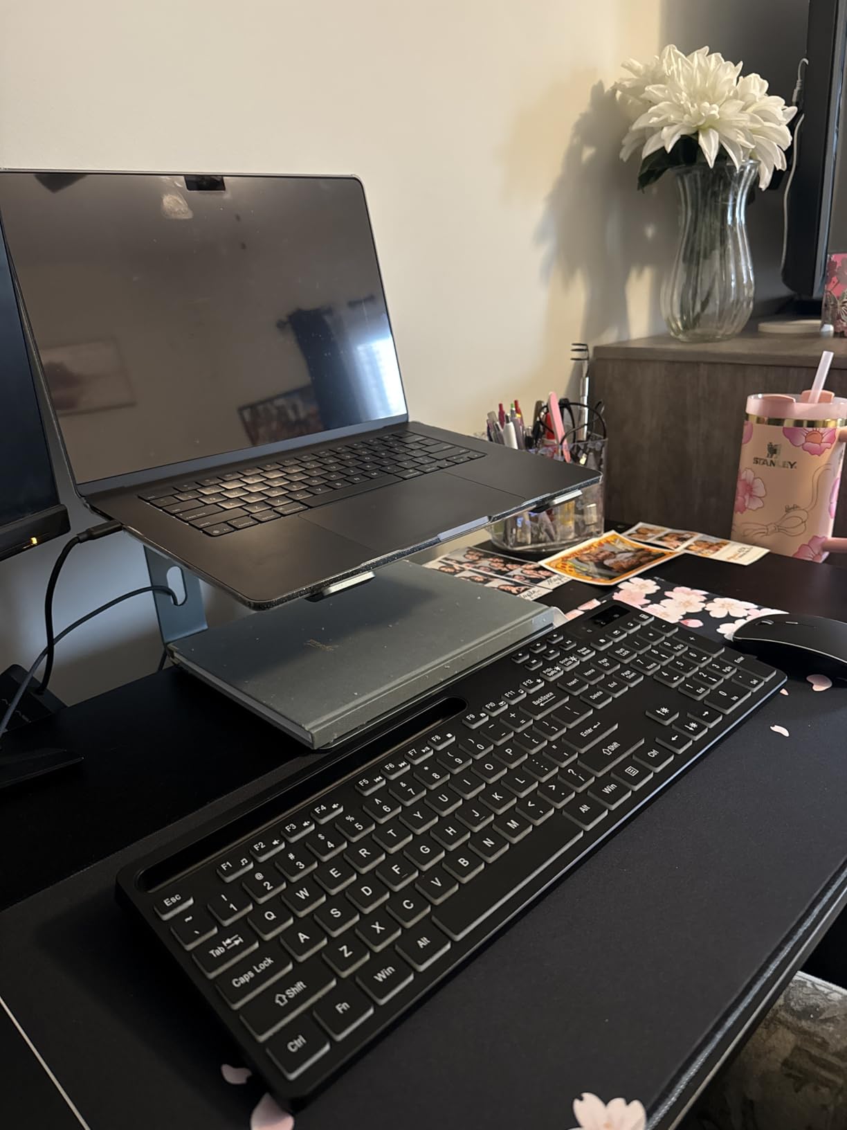 Nulaxy Full Aluminum Laptop Stand, Stable Support to 22 lbs, Open Cooling | Detachable for Portable Storage, Easy Setup, Saves Desk Space, Compatible with 10-16 Inch Laptops, Office Desk Accessories customer photo 2