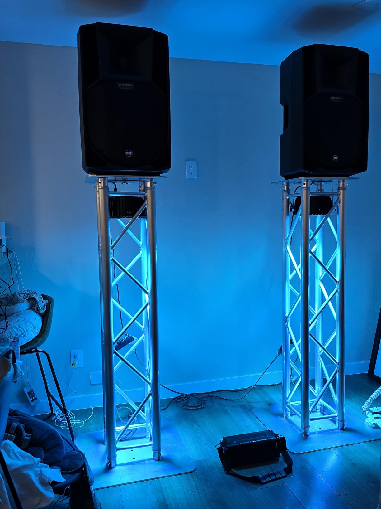 Par Lights LED Stage Lights, U'King 18x12W RGBW 4-in-1 Uplights Stage Lighting Effect by DMX and Sound Activated Control Wash Light for Wedding Parties Church Club DJ Live Show (8 Packs) customer photo 2