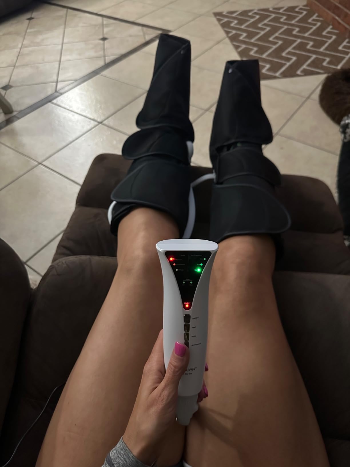 QUINEAR Leg Massager with Heat and Air Compression,Foot and Calf Massager for Circulation and Pain,Compression Boots with 3modes and 3 Intensities customer photo 2