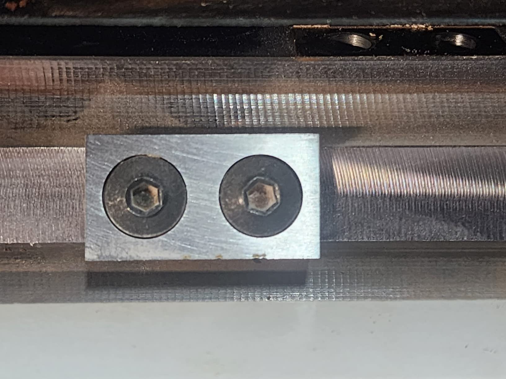 JET 13-Inch Benchtop Thickness Planer for Woodworking, Helical Style Cutterhead with 2-Speed (18 FPM / 26 FPM) Feed Rate, 2 HP, 120V 1Ph (JWP-13BT) customer photo 2