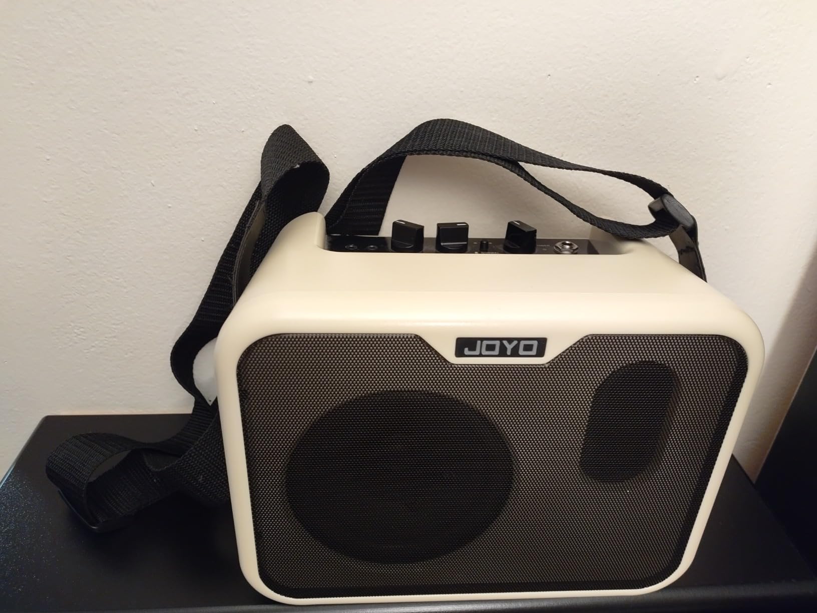 JOYO 10W Mini Bass Amp Bass Guitar Practice Amp Combo Bass Amplifier Portable Small Battery Powered Dual Channel (MA-10B) customer photo 2