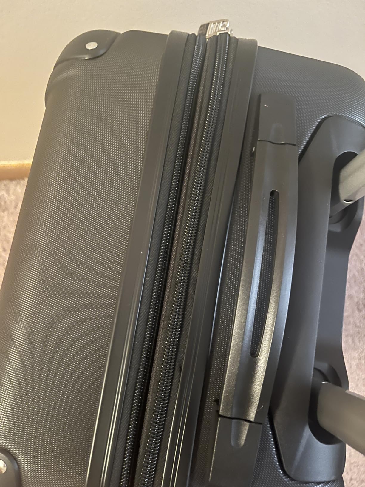 Travelers Club Chicago Hardside Expandable Spinner Luggage, Teal, 5 Piece Set customer photo 1