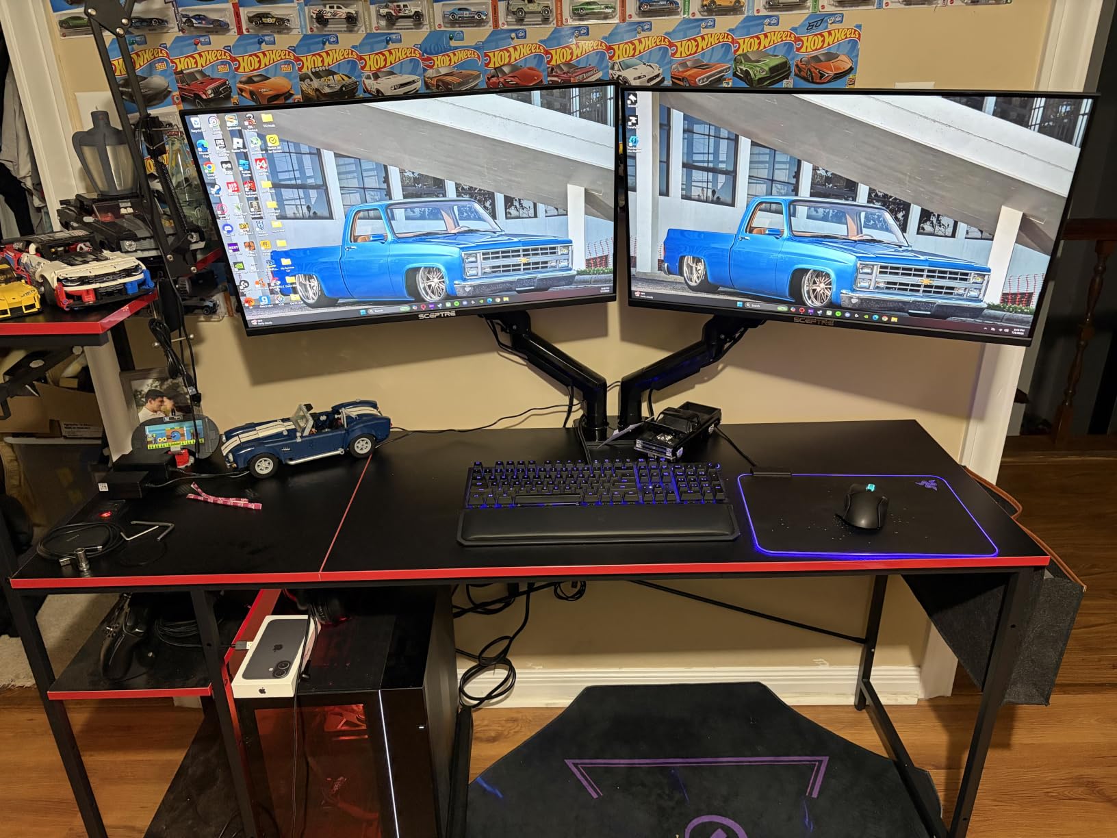 HUANUO FlowLift Dual Monitor Stand, Fully Adjustable Gaming Monitor Desk Mount for 13-32 inch Computer Screens, Full Motion VESA 75x75/100x100 with C-Clamp & Grommet Base, Each Arm Holds 4.4 to 19.8 lbs customer photo 1