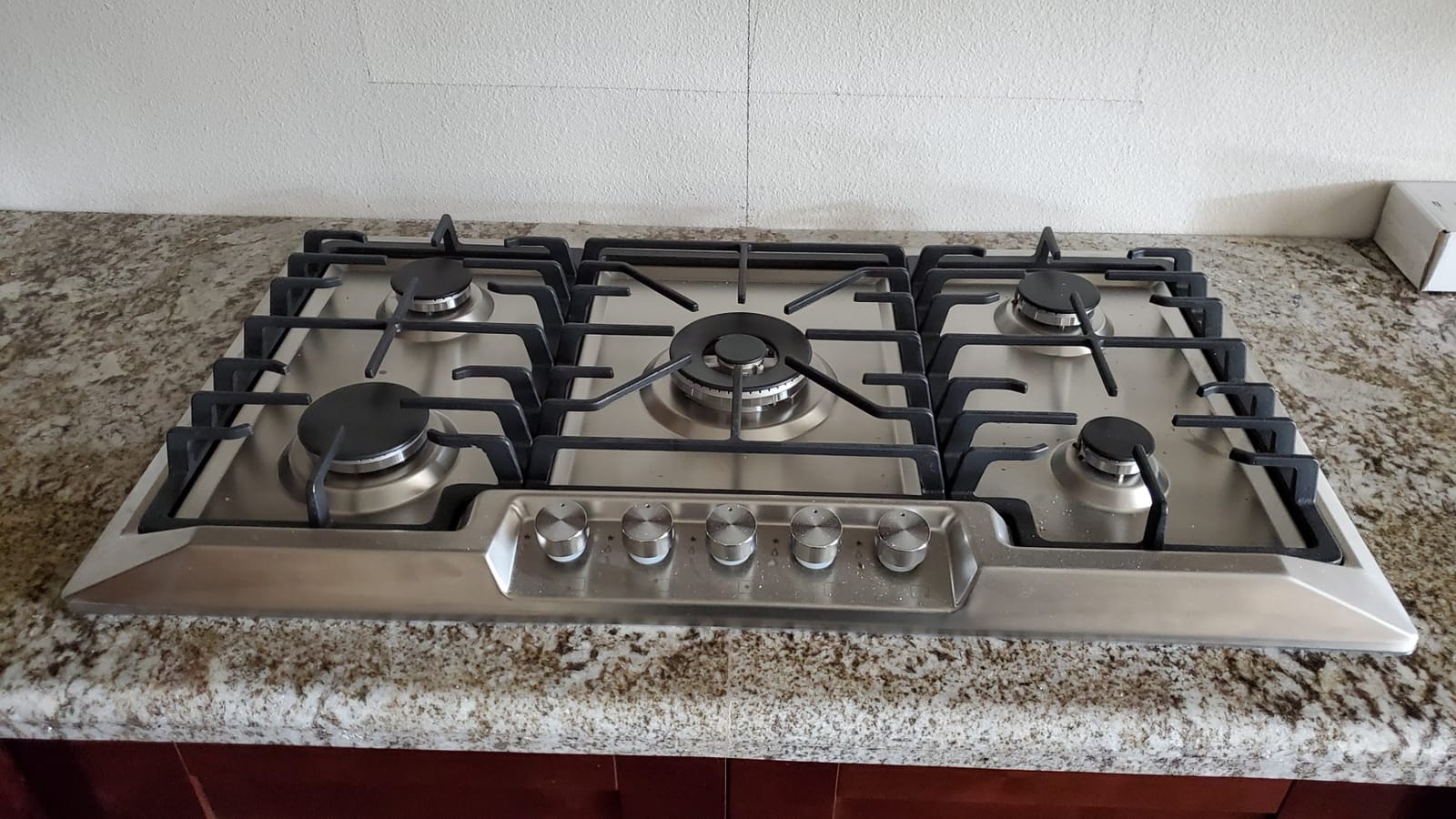 Empava 36 Inch Stainless Steel Gas Cooktop with 5 Italy Sabaf Burners customer photo 1