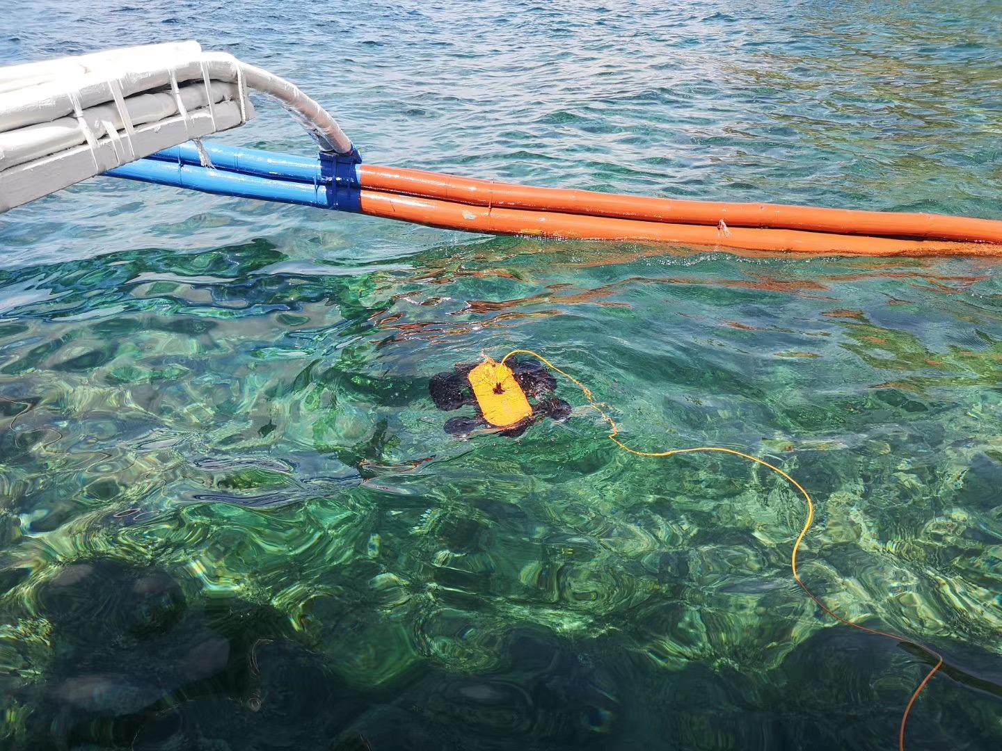 Geneinno Underwater Drone Camera 4K UHD ROV Real-Time Viewing, Streaming & Recording, Underwater Inspection and Exploration, Yachting, Education customer photo 1
