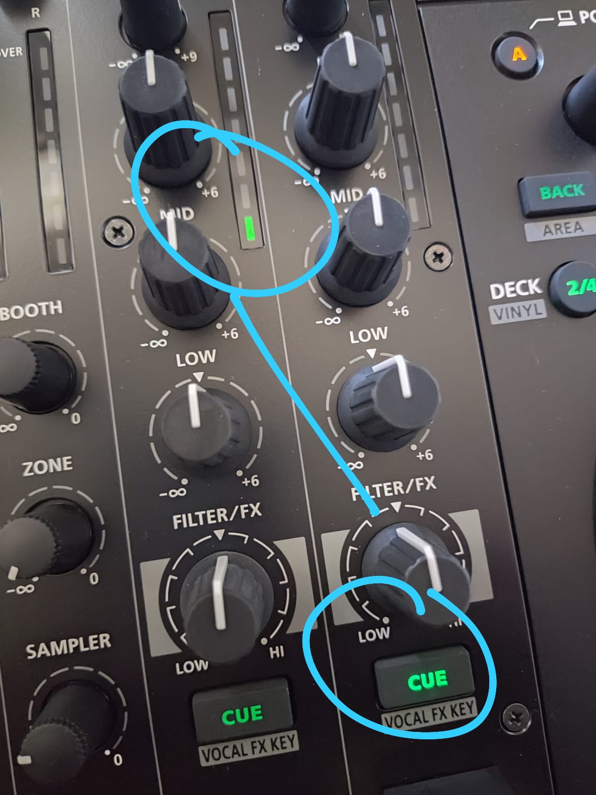 Roland DJ-707M DJ Controller for live streamers and content creators | 4-channel Serato DJ controller with dual USB and feedback suppression customer photo 2