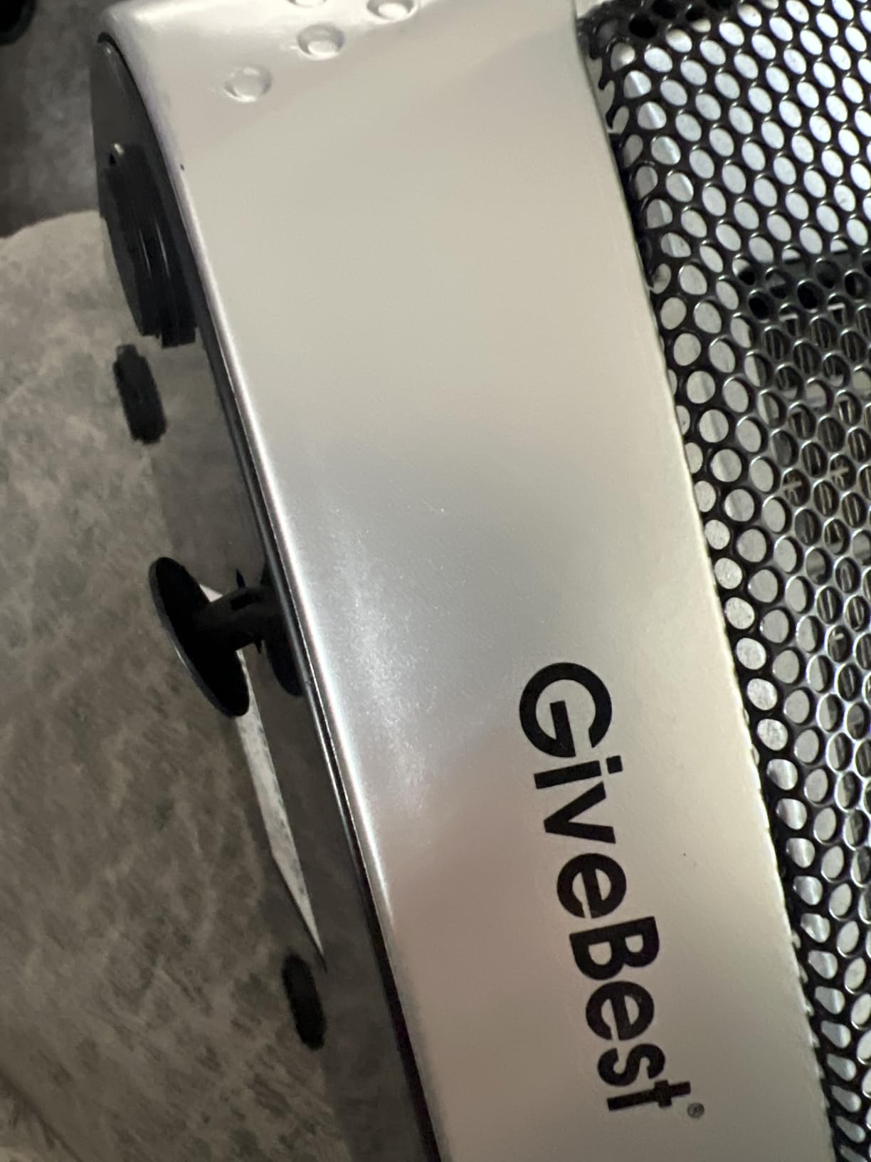 GiveBest Portable Electric Space Heater with Thermostat, 1500W/750W Safe and Quiet Ceramic Heater Fan, Heat Up 200 Square Feet for Office Room Desk Indoor Use, Silver customer photo 1