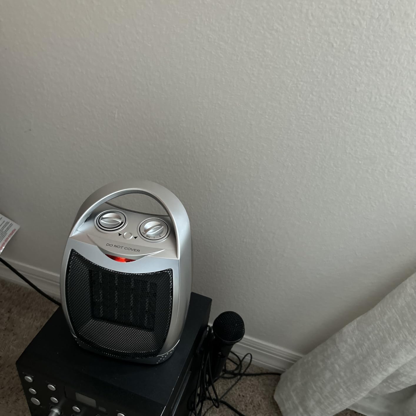 GiveBest Portable Electric Space Heater with Thermostat, 1500W/750W Safe and Quiet Ceramic Heater Fan, Heat Up 200 Square Feet for Office Room Desk Indoor Use, Silver customer photo 2