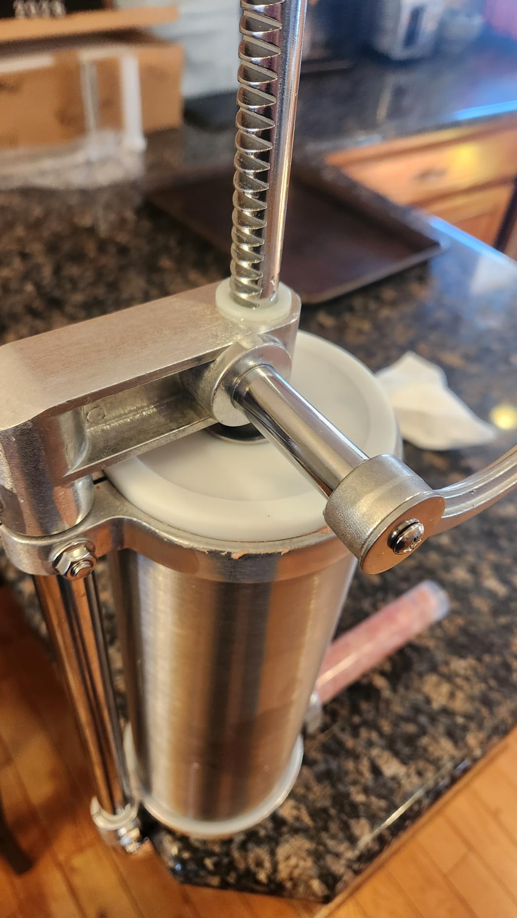 Sausage Stuffer, Stainless Steel Homemade Sausage Maker Vertical Meat Filling Kitchen Machine, Packed 8 Stuffing Tubes (2.5LBS VERTICAL) customer photo 2
