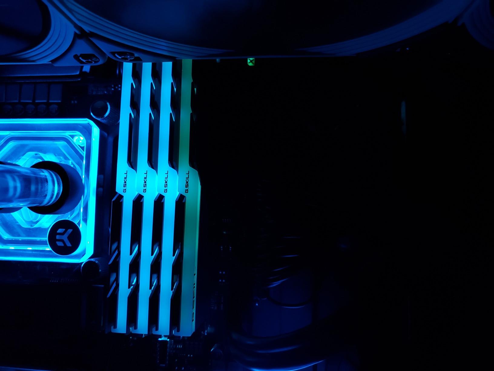 G.SKILL Trident Z Neo Series DDR4 RAM 32GB (2x16GB) 3600MT/s CL16-19-19-39 1.35V Intel AMD Desktop Computer Memory customer photo 1