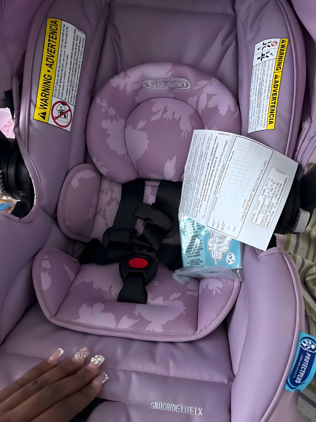 Graco SnugRide Lite LX Infant Car Seat, Lightweight Rear-Facing Seat for Babies 4-30 lb, 4-Position Adjustable Base, Latch Installation & ProtectPlus Engineered, Studio customer photo 1