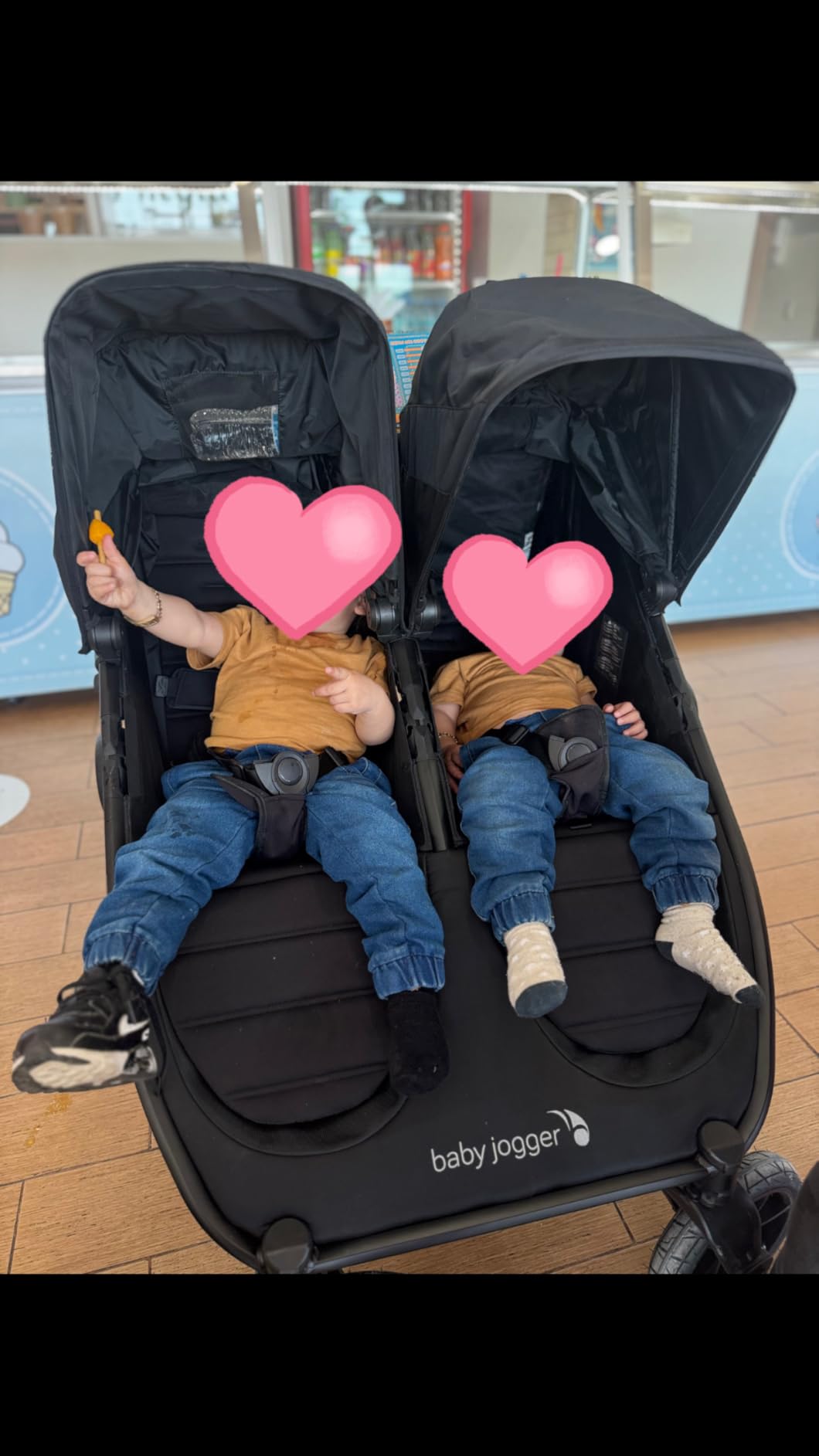 Baby Jogger City Mini GT2 All-Terrain Side by Side Double Stroller, Twin Stroller for Newborns and Toddlers, Compatible with Britax, Cybex, Graco, and Maxi Cosi Infant Car Seats, Jet Black customer photo 2