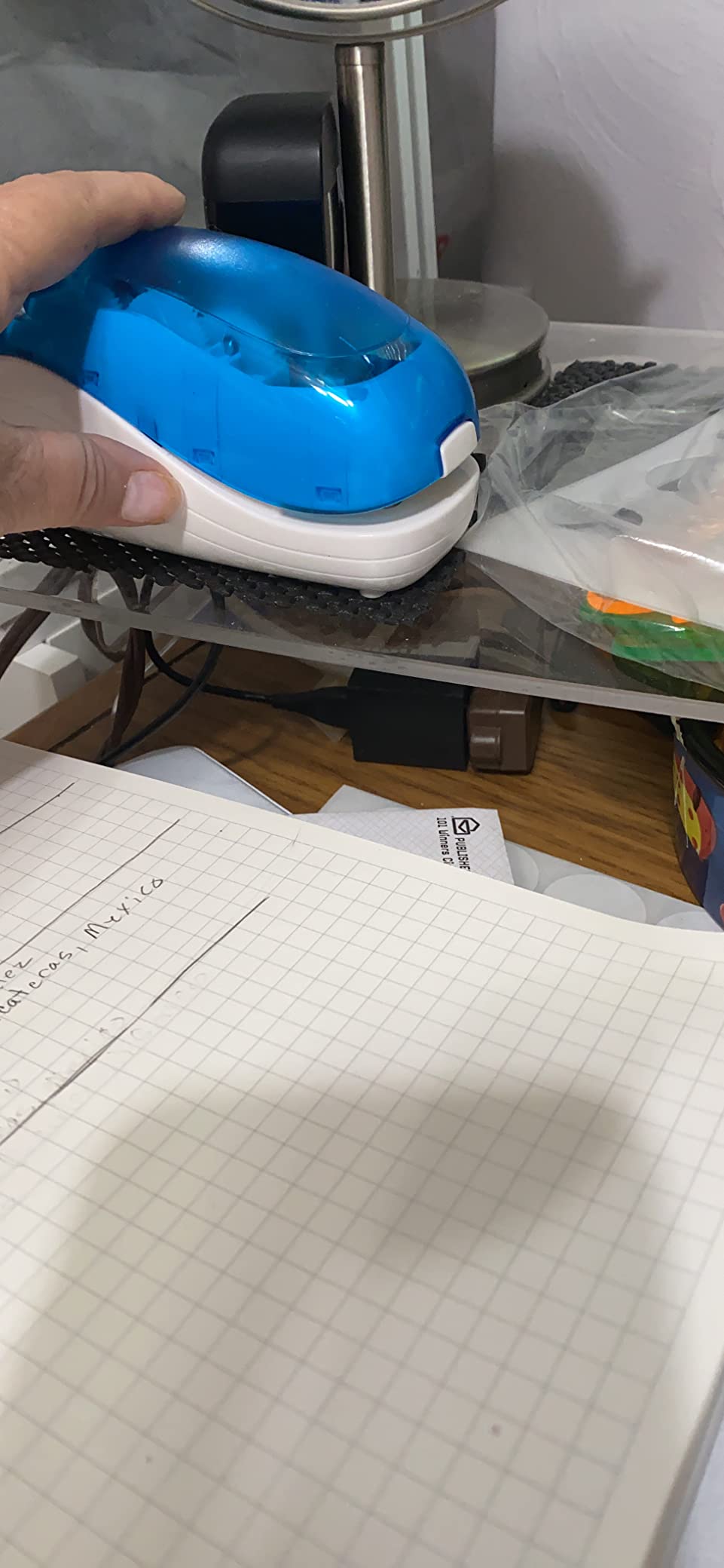 Electric Stapler, Including 2000 Staples and 1 Staple Remover, Suitable for Palm Size and high Comfort, 25 Sheet Capacity, AC Adapter or Battery Powered, Battery not Included customer photo 1