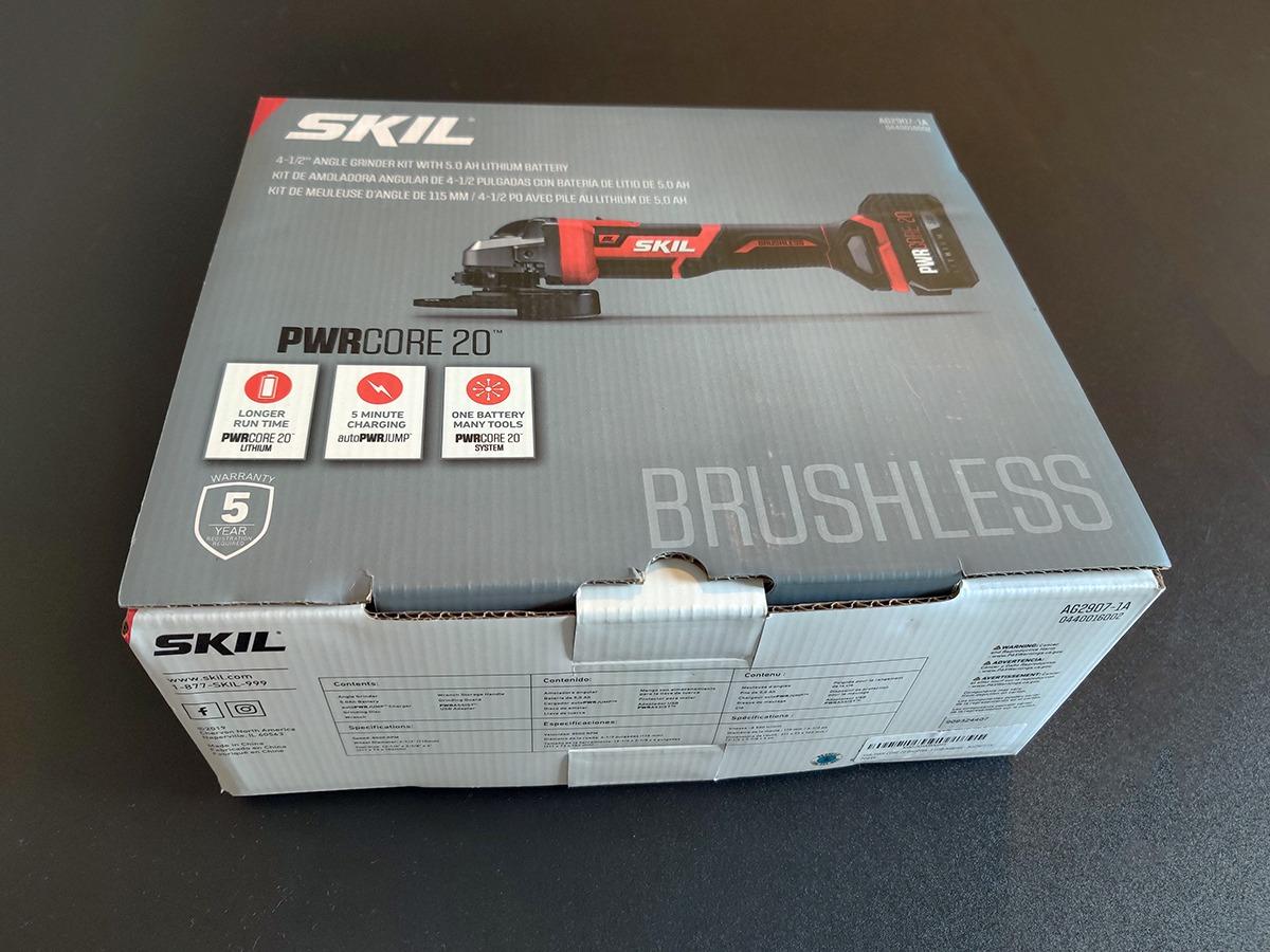 SKIL PWR CORE 20 Brushless 20V 4-1/2-Inch Angle Grinder Kit, Includes 5.0Ah Battery, PWRJump Charger and PWRAssist USB Adapter - AG2907-1A customer photo 2